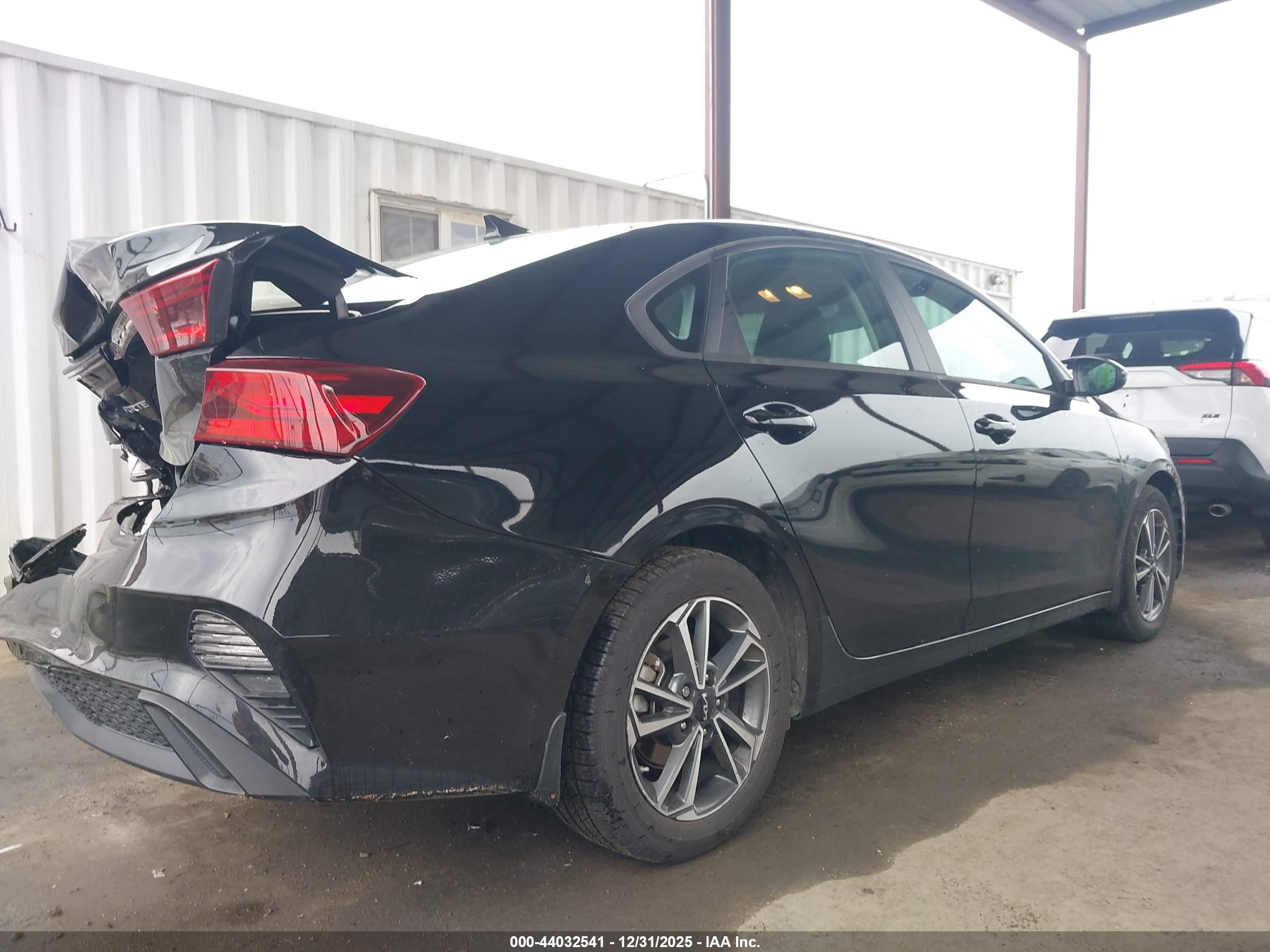 KIA FORTE image 4