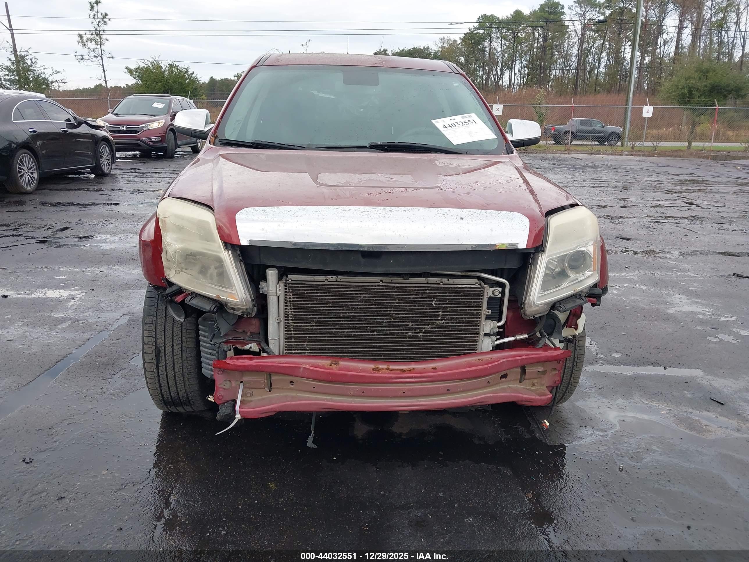 GMC TERRAIN image 6