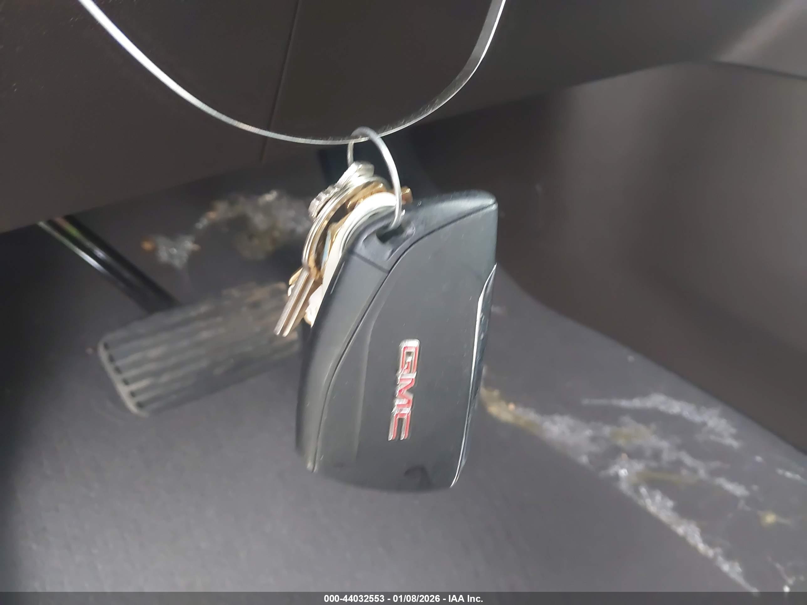GMC SIERRA image 11