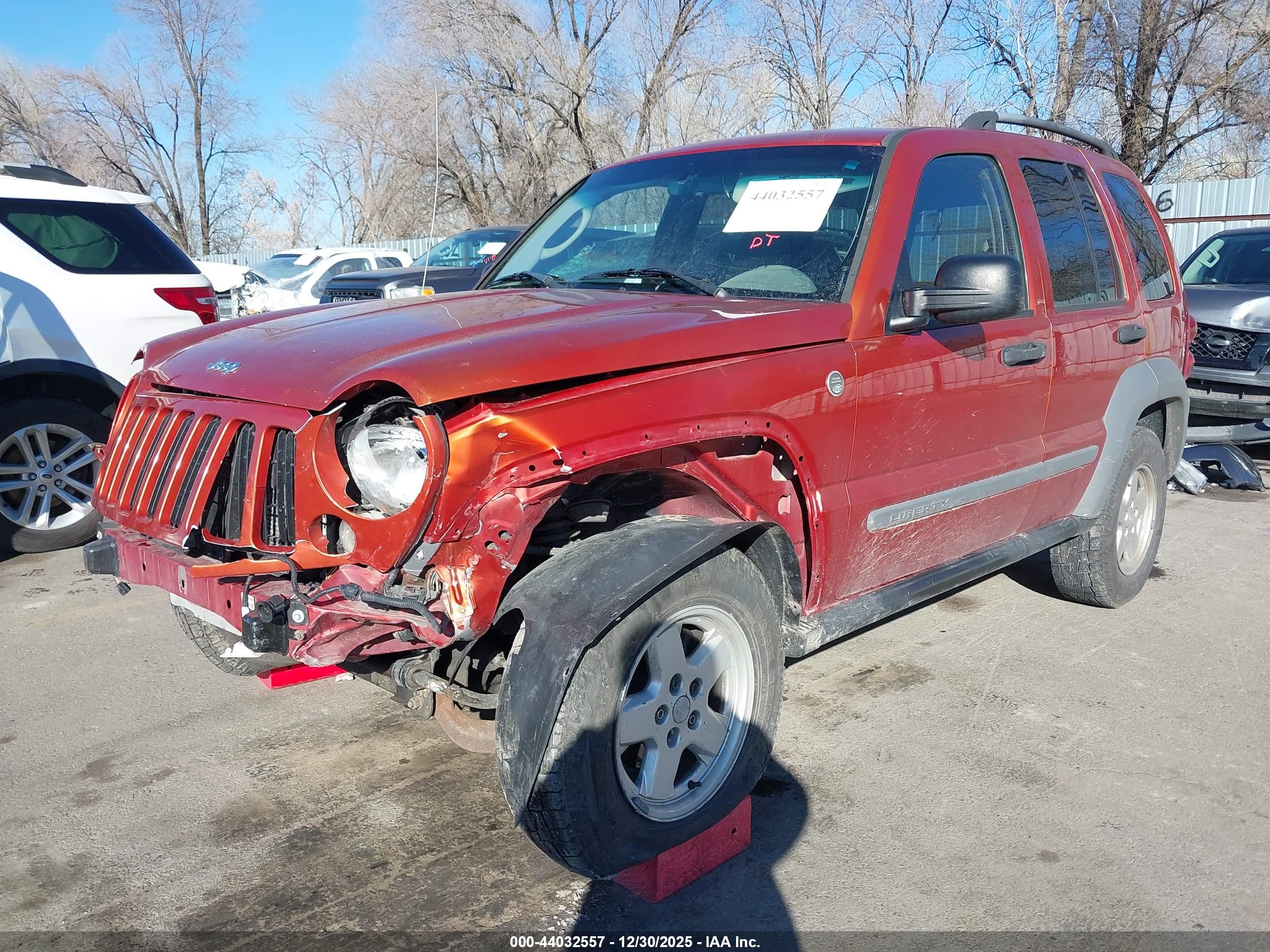 JEEP LIBERTY image 2