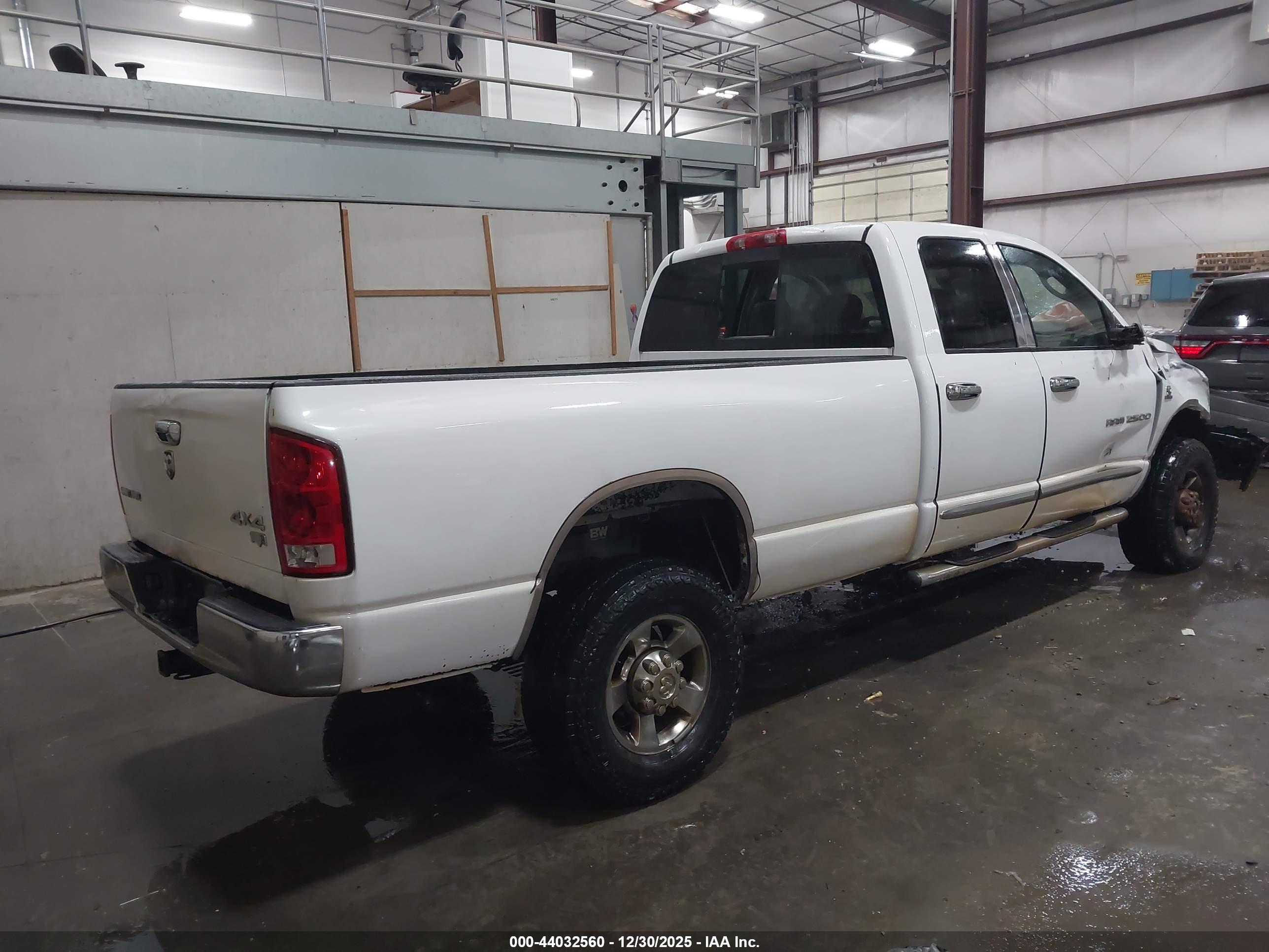 DODGE RAM image 4