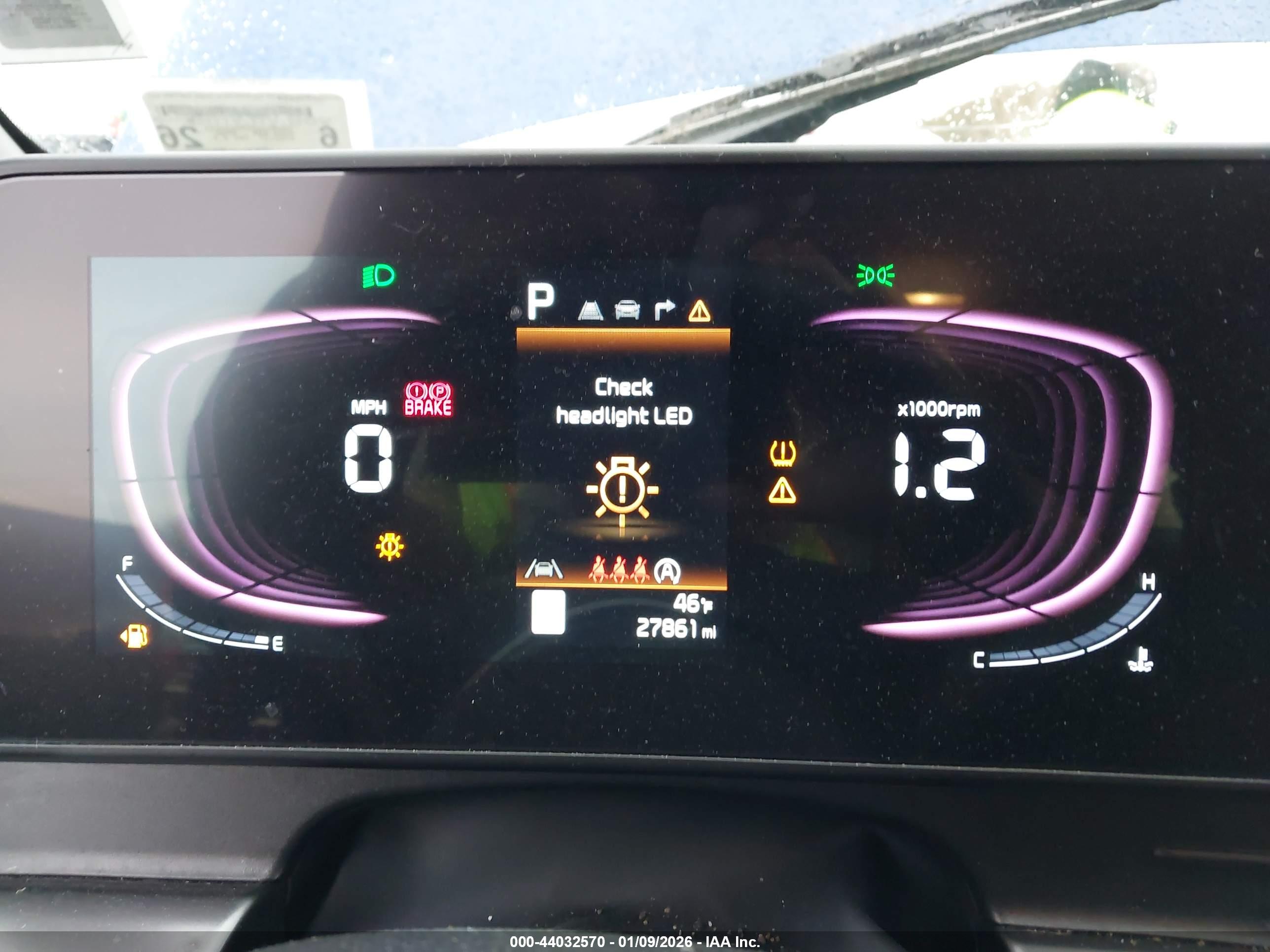 KIA SPORTAGE image 7
