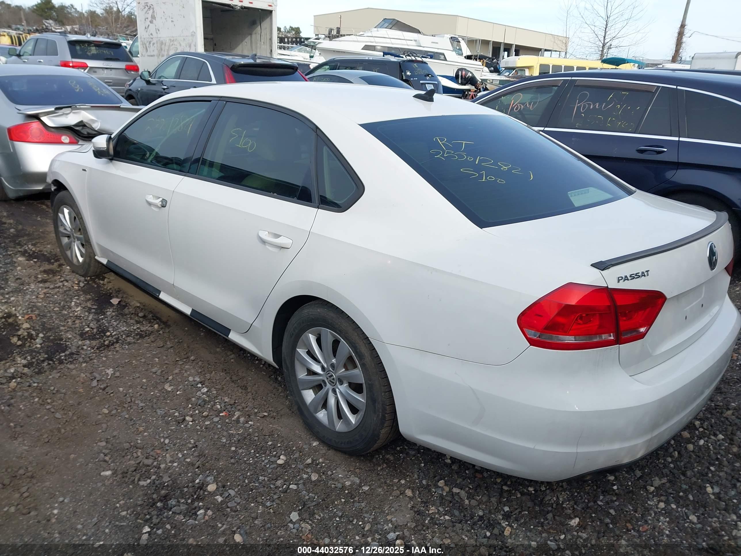 VOLKSWAGEN PASSAT image 3