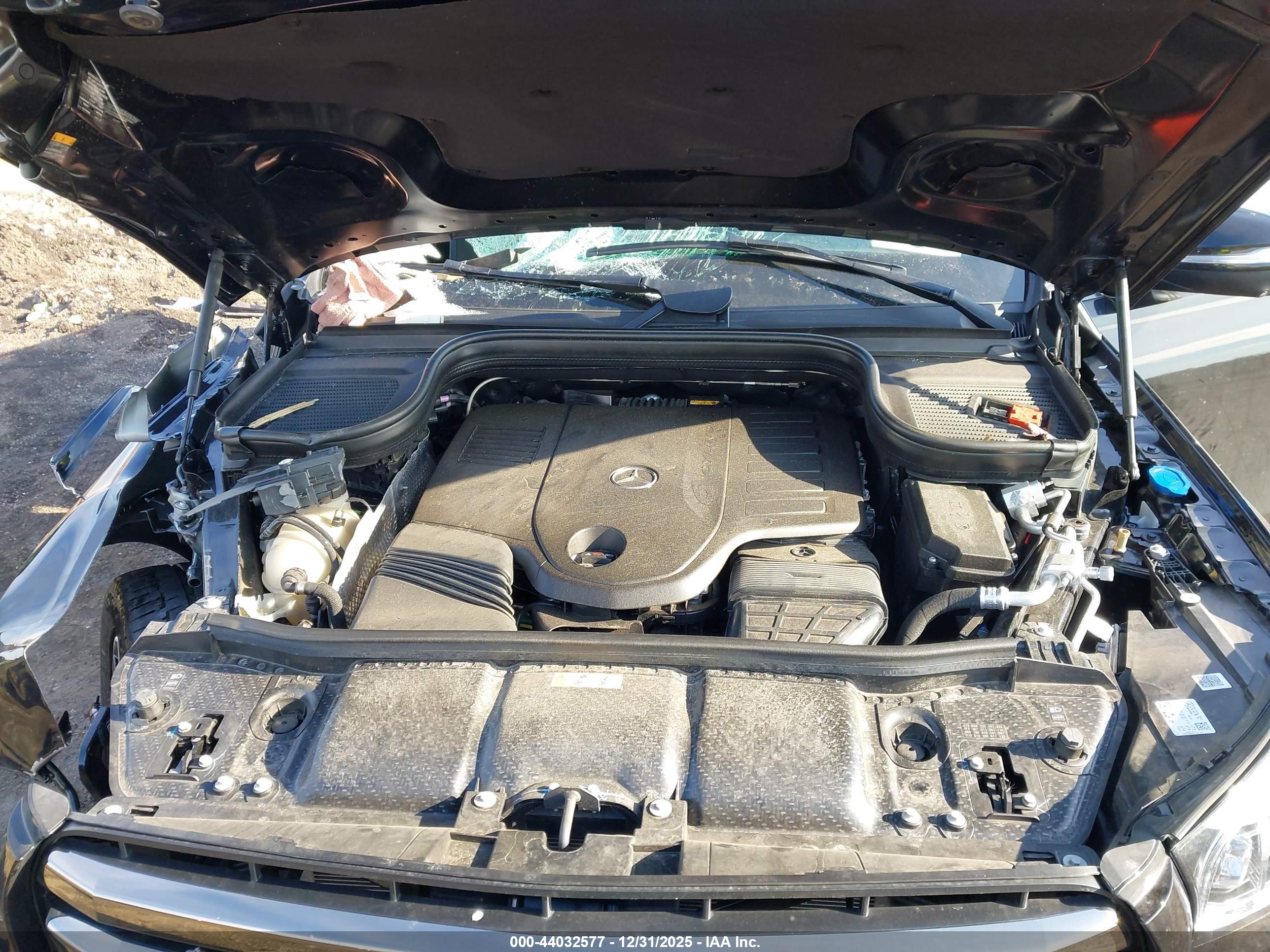 MERCEDES-BENZ GLS image 10