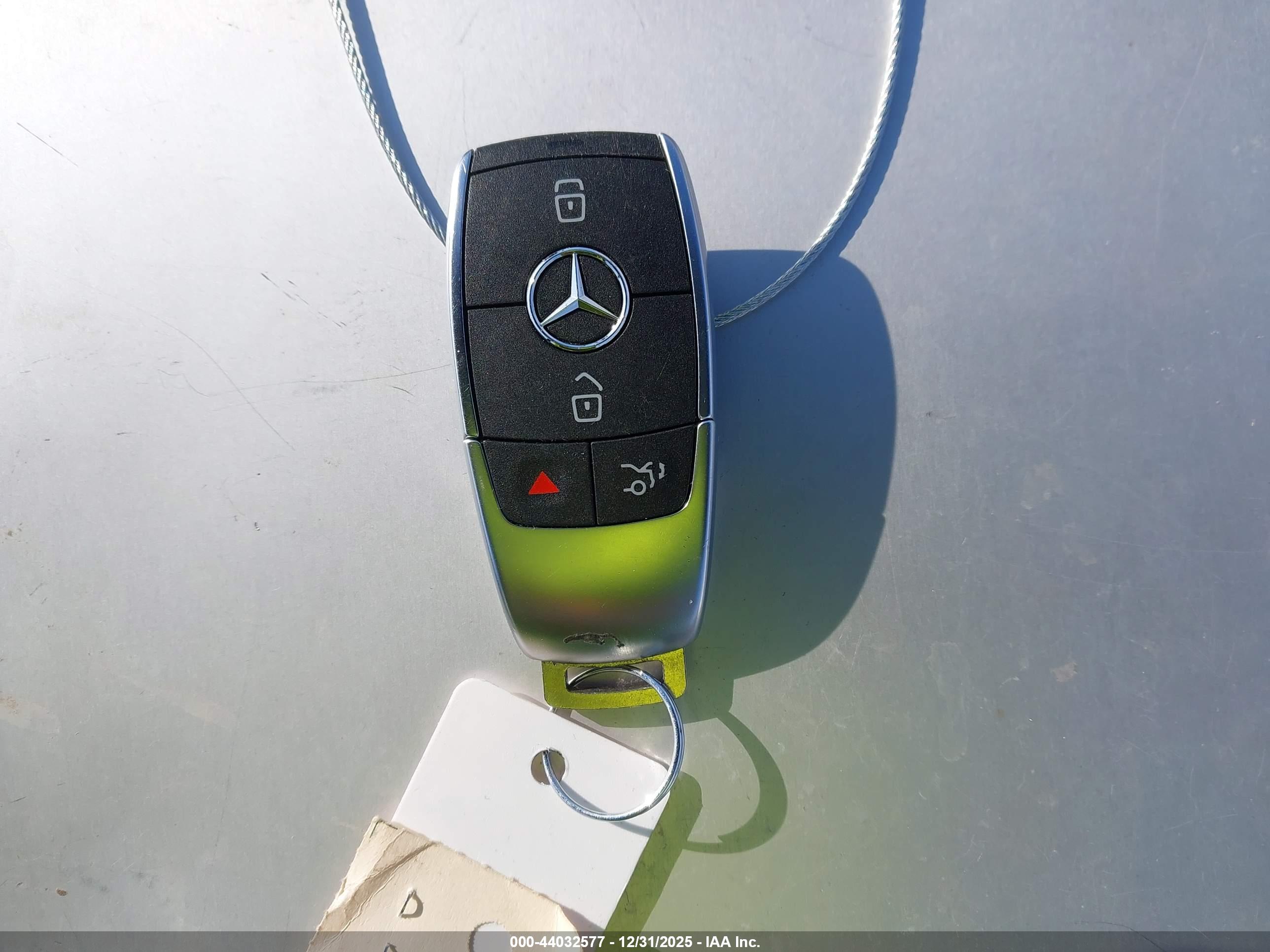 MERCEDES-BENZ GLS image 11