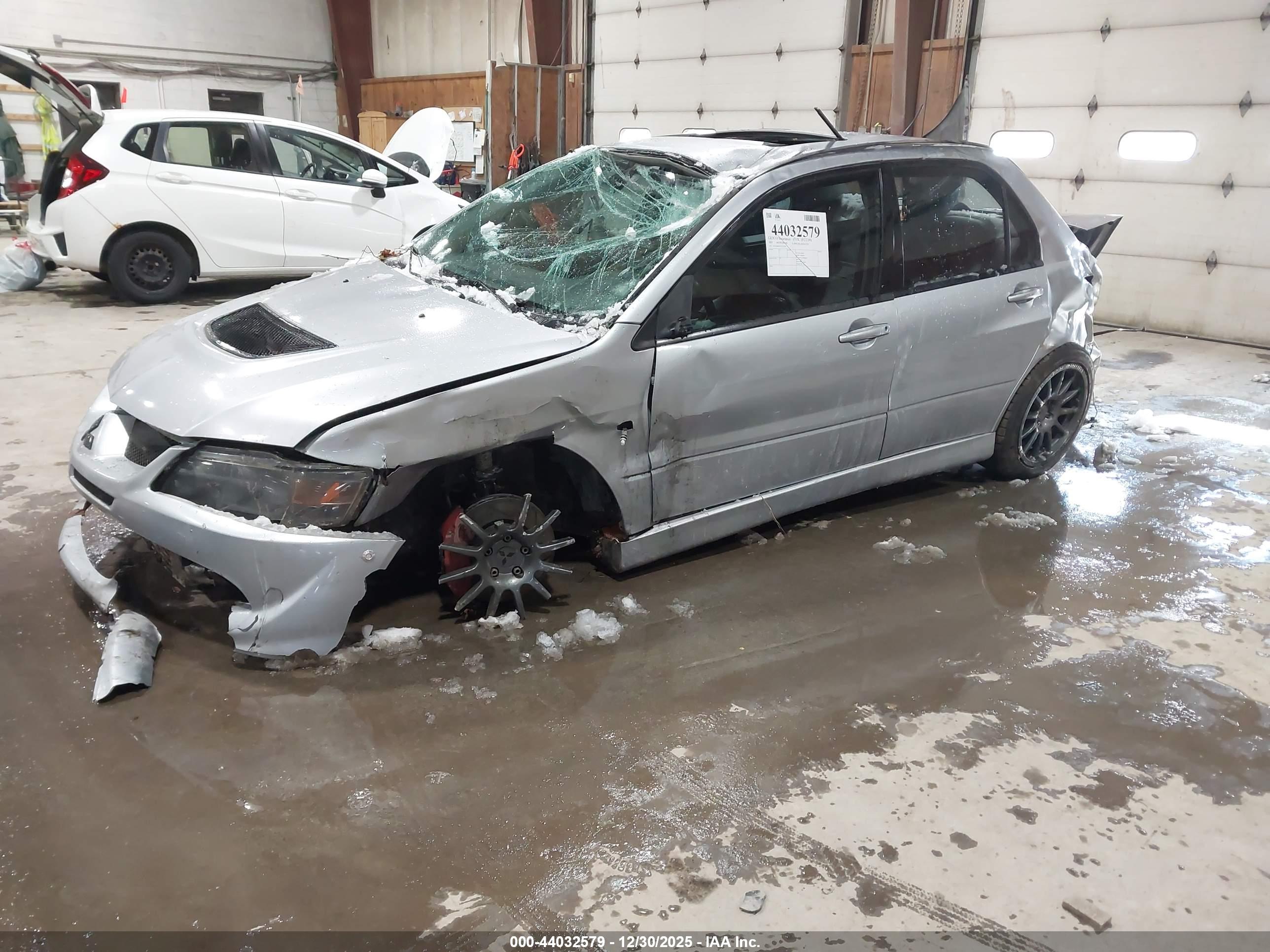 MITSUBISHI LANCER image 2