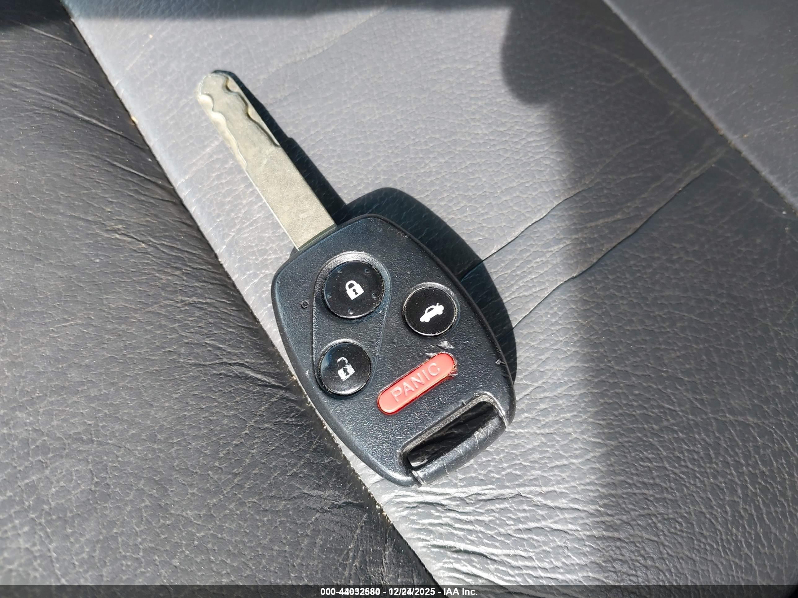 HONDA ACCORD image 11