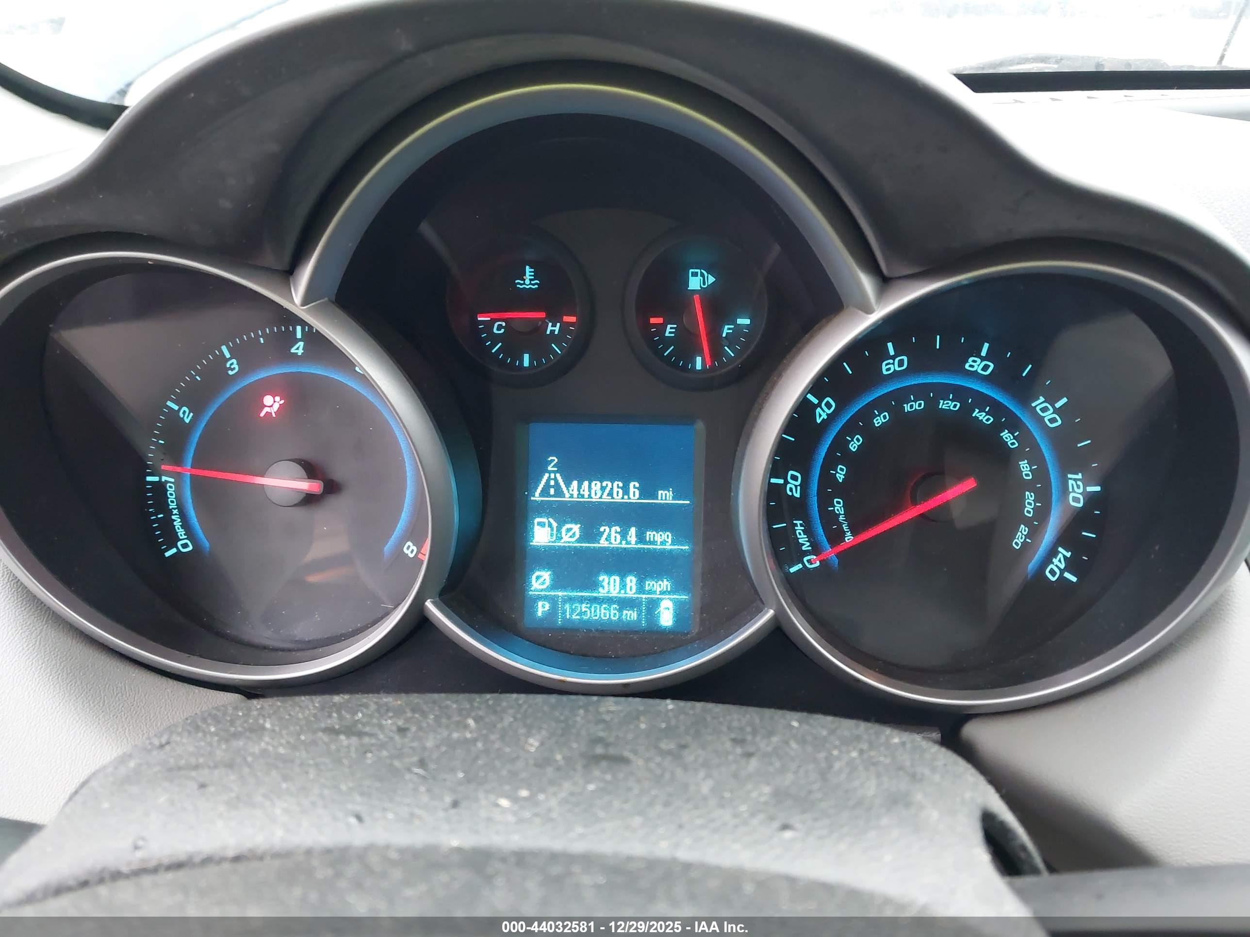 CHEVROLET CRUZE image 7
