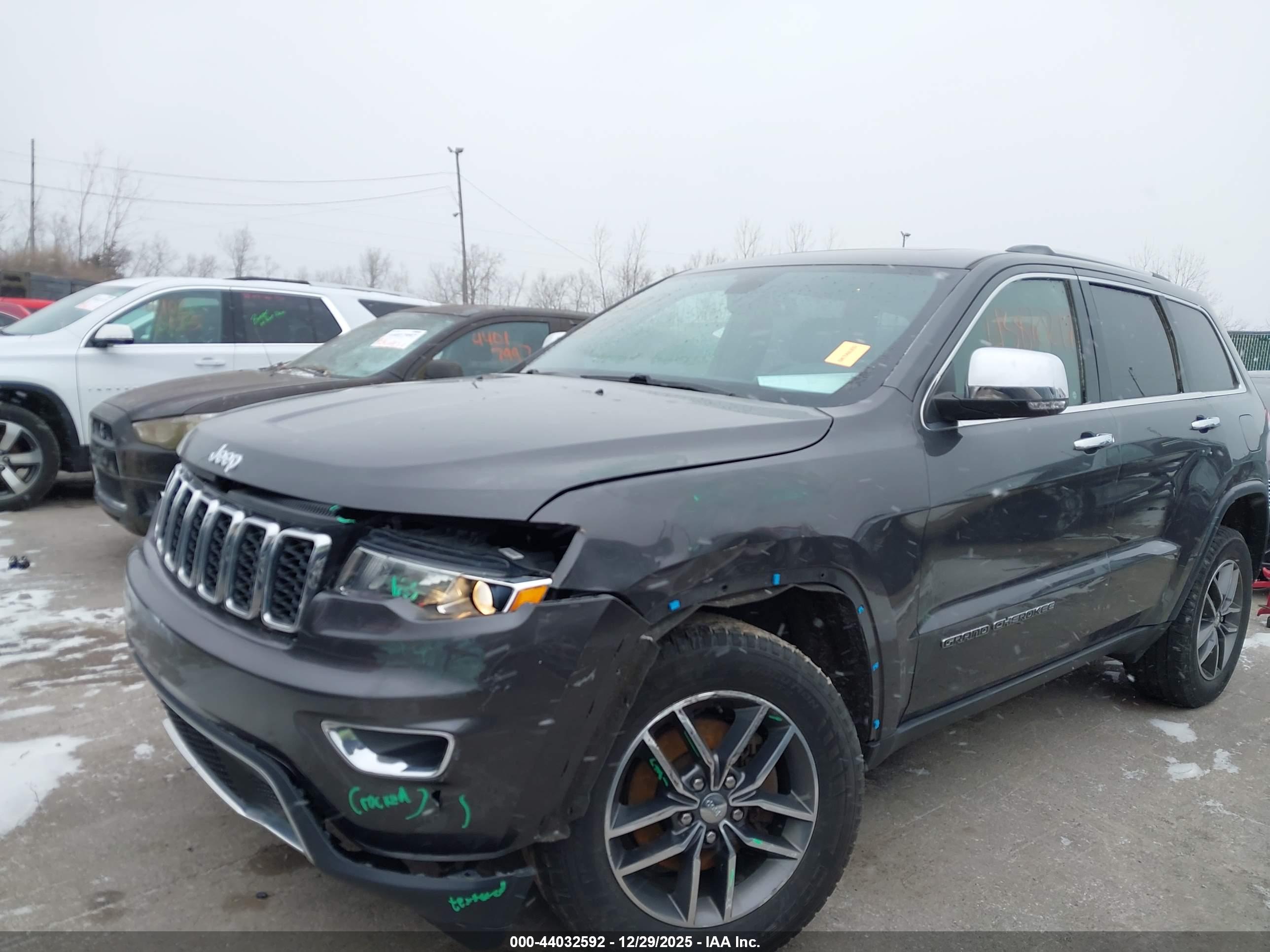 JEEP GRAND image 2