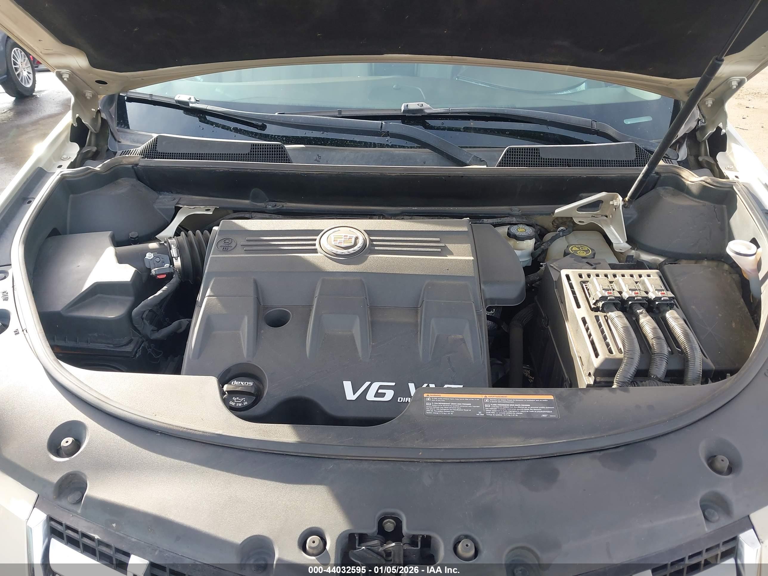 CADILLAC SRX image 10