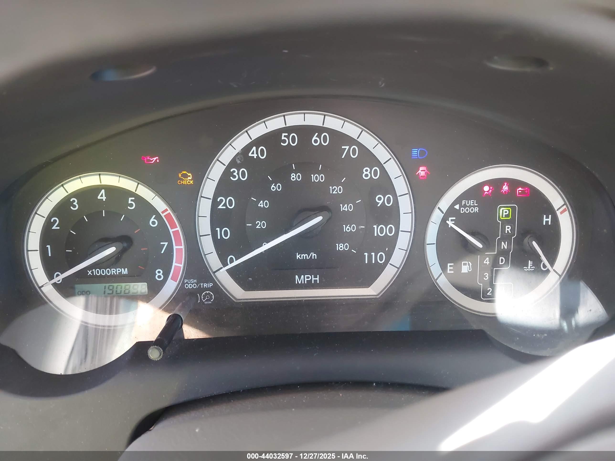 TOYOTA SIENNA image 7
