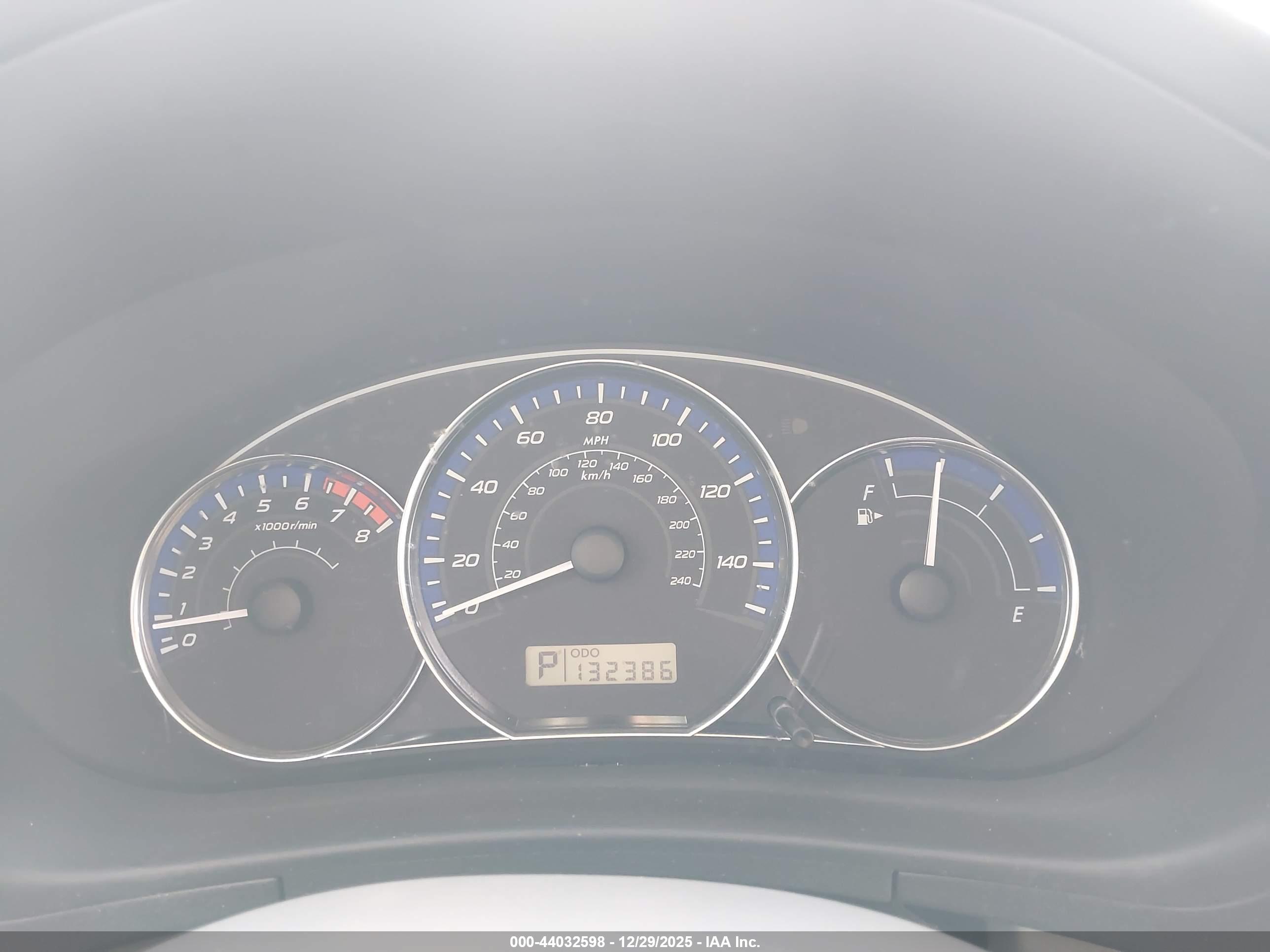 SUBARU FORESTER image 7
