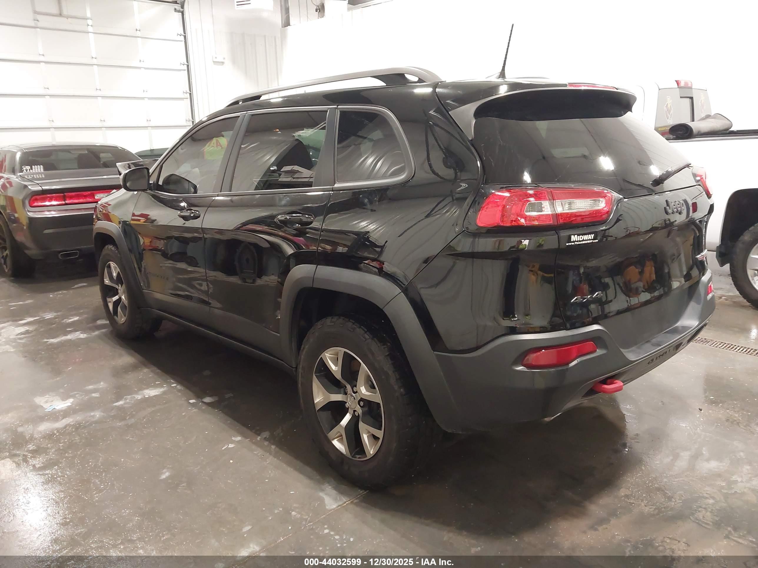 JEEP CHEROKEE image 3
