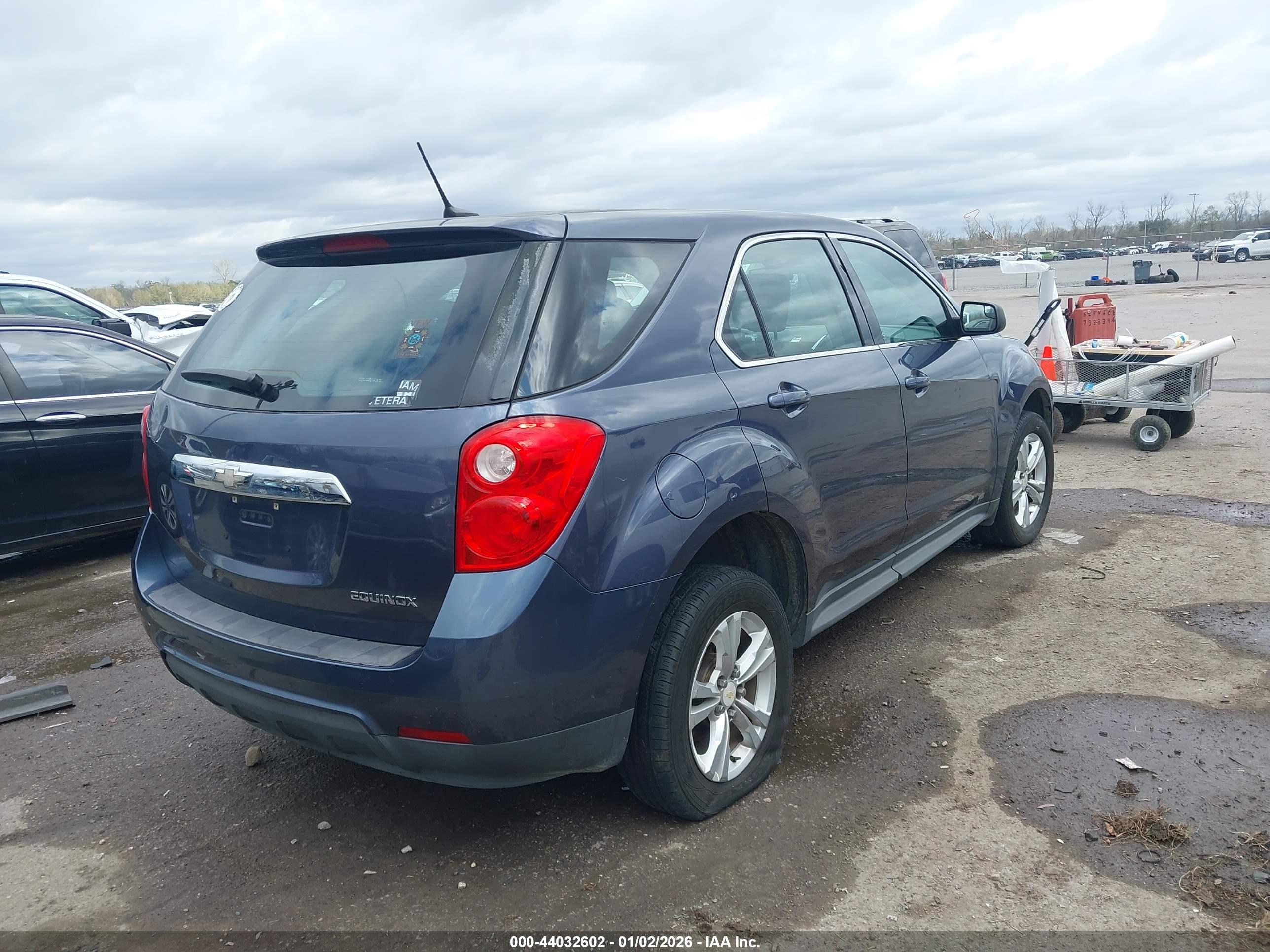 CHEVROLET EQUINOX image 4