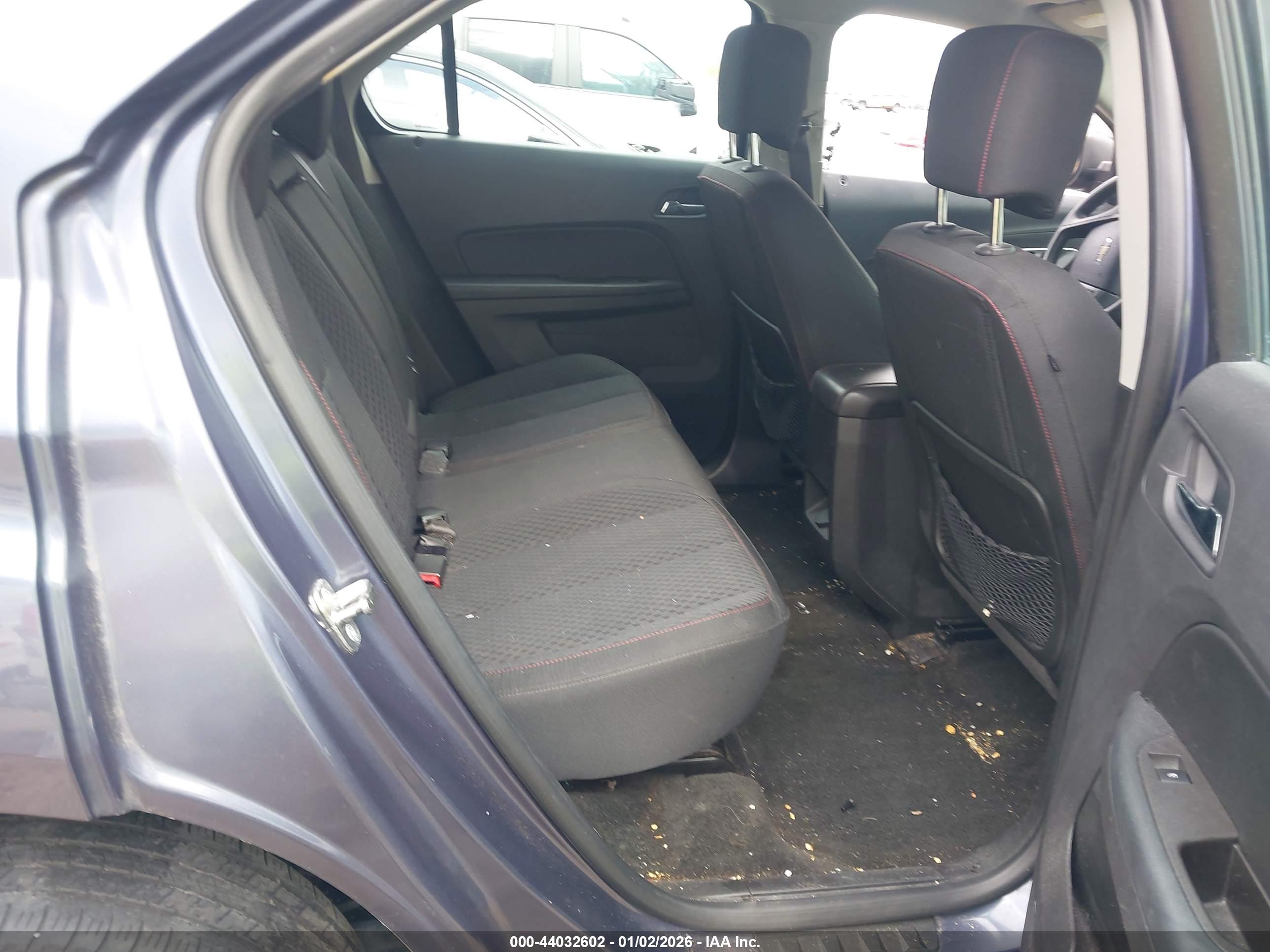 CHEVROLET EQUINOX image 8