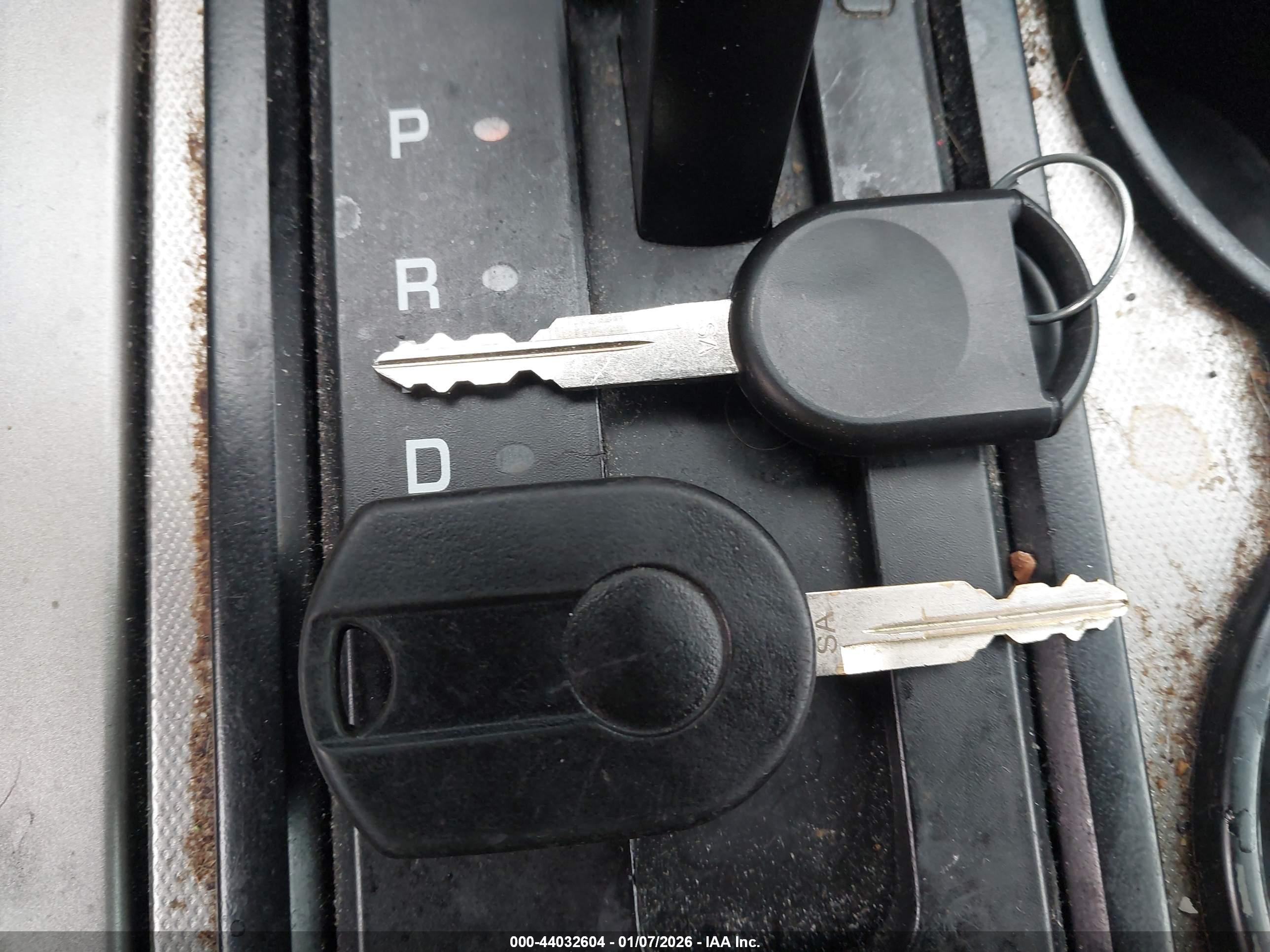 FORD EXPEDITION image 11