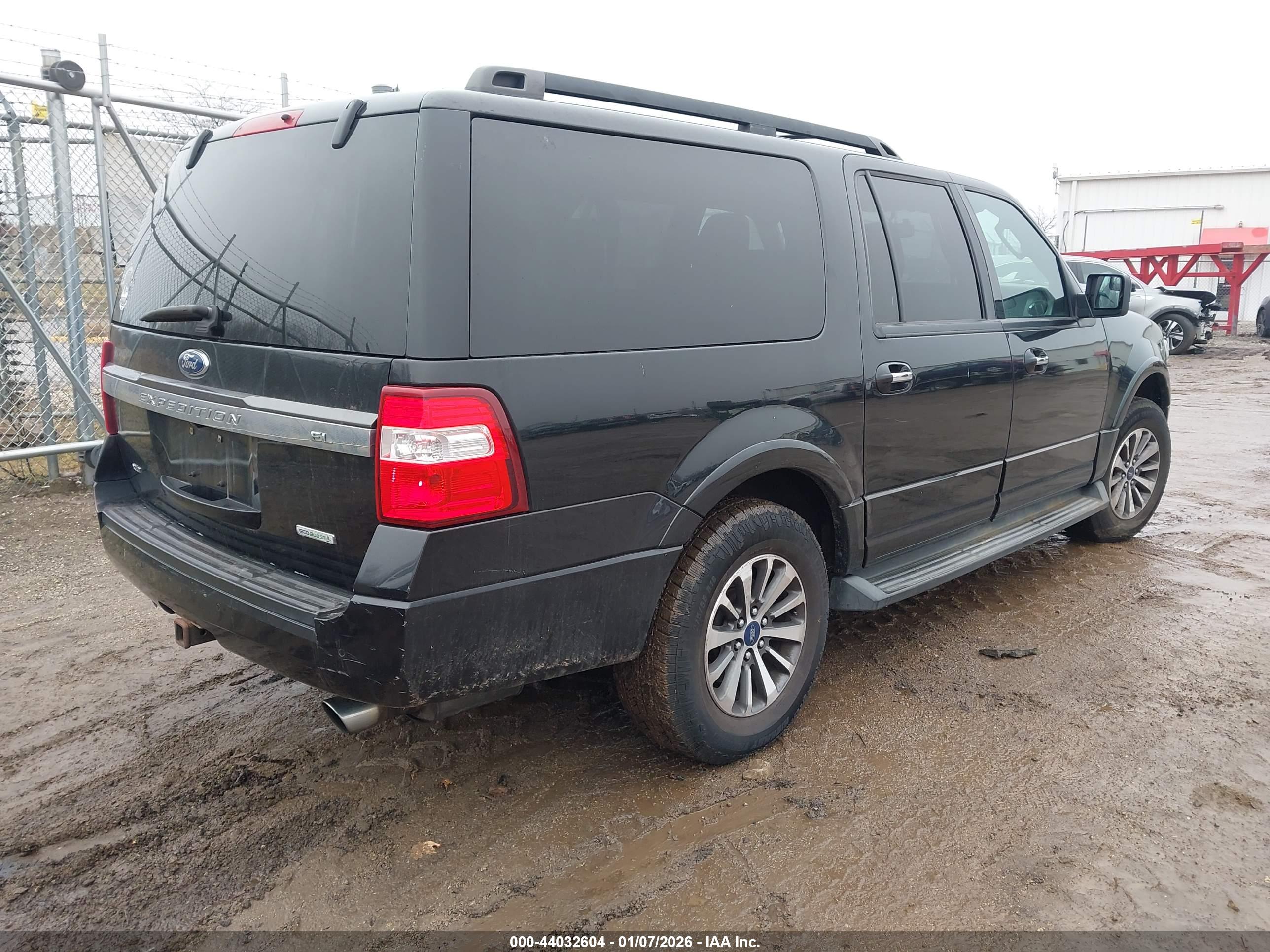 FORD EXPEDITION image 4