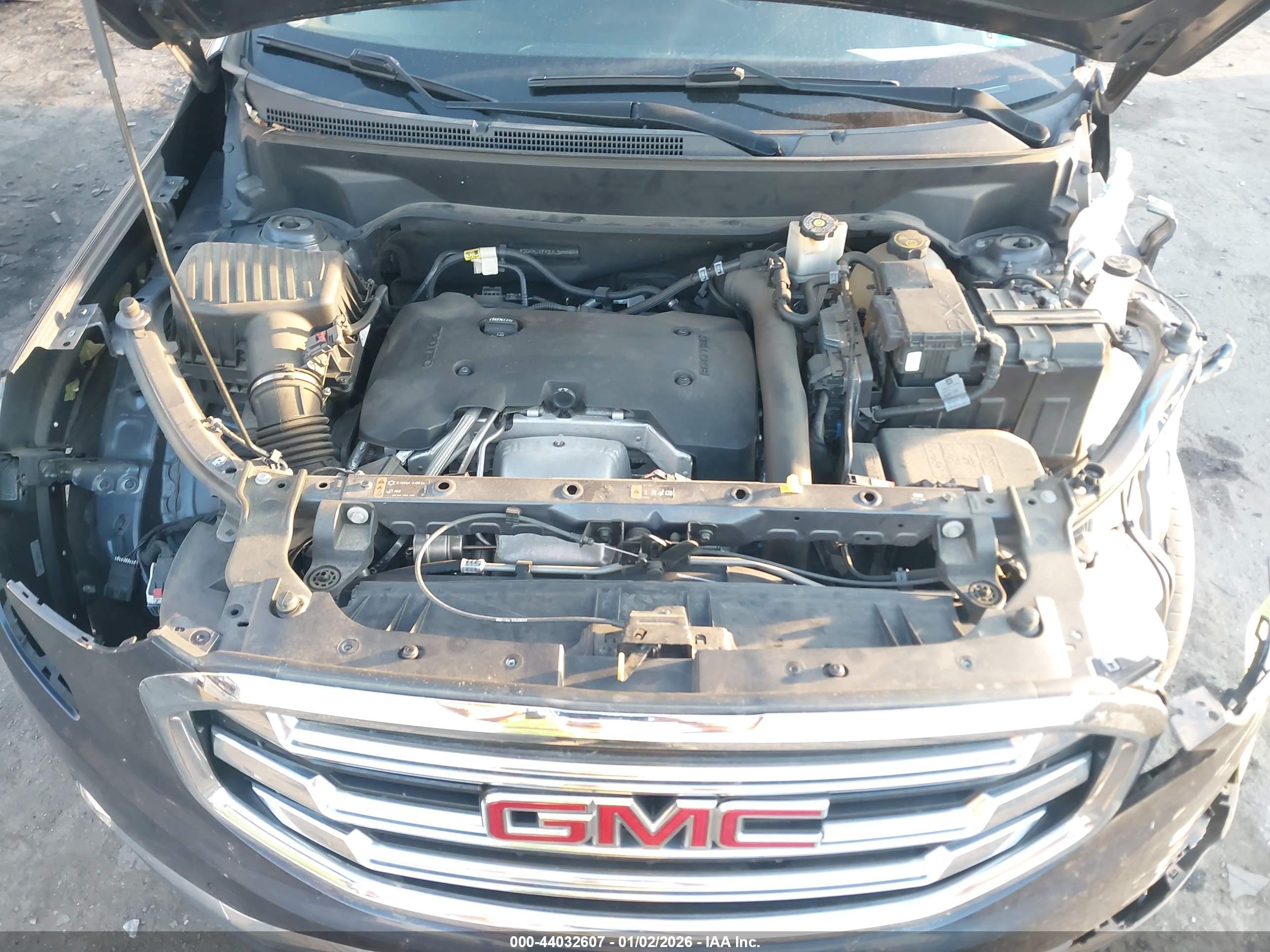 GMC TERRAIN image 10