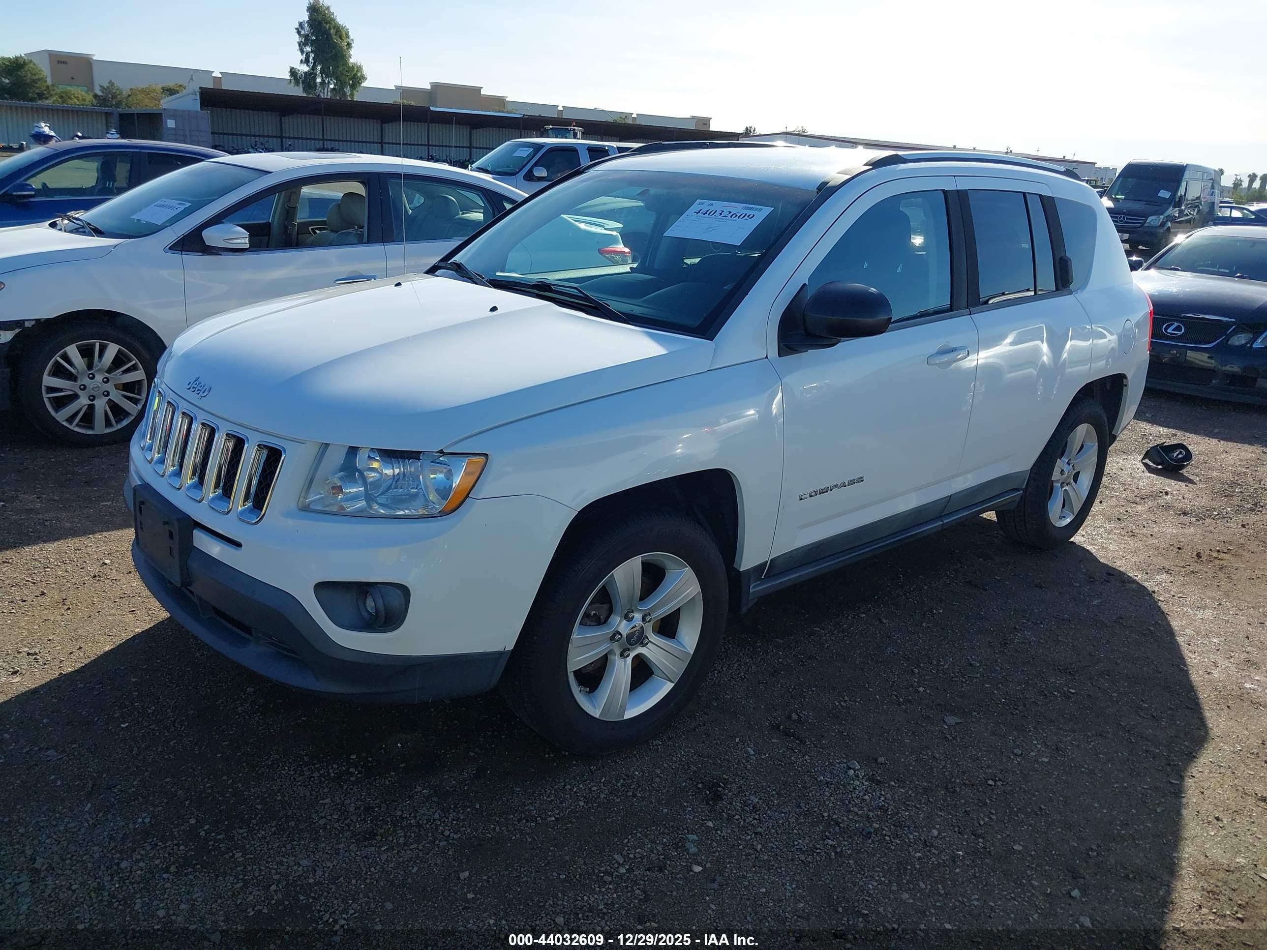 JEEP COMPASS image 2
