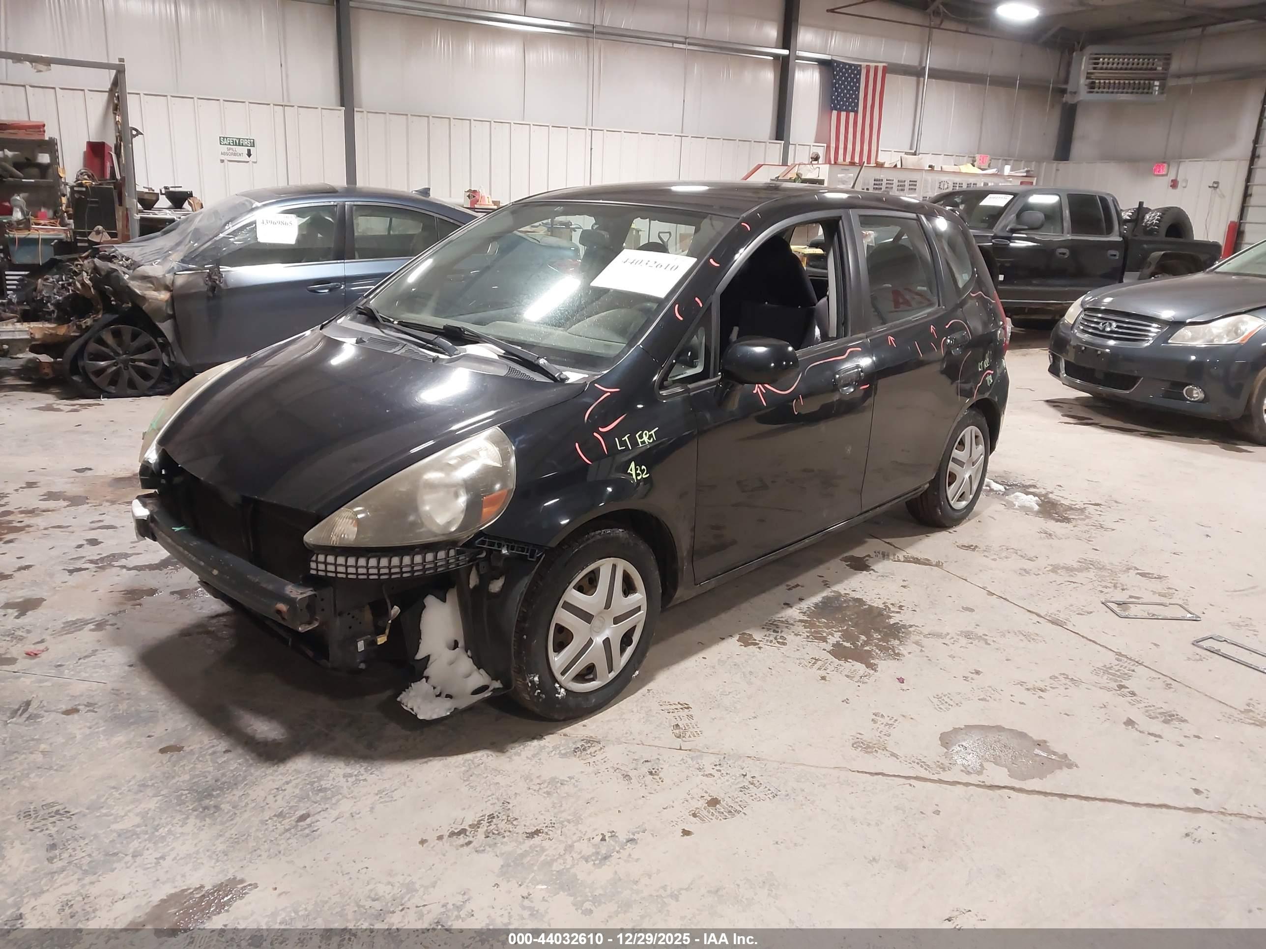 HONDA FIT image 2