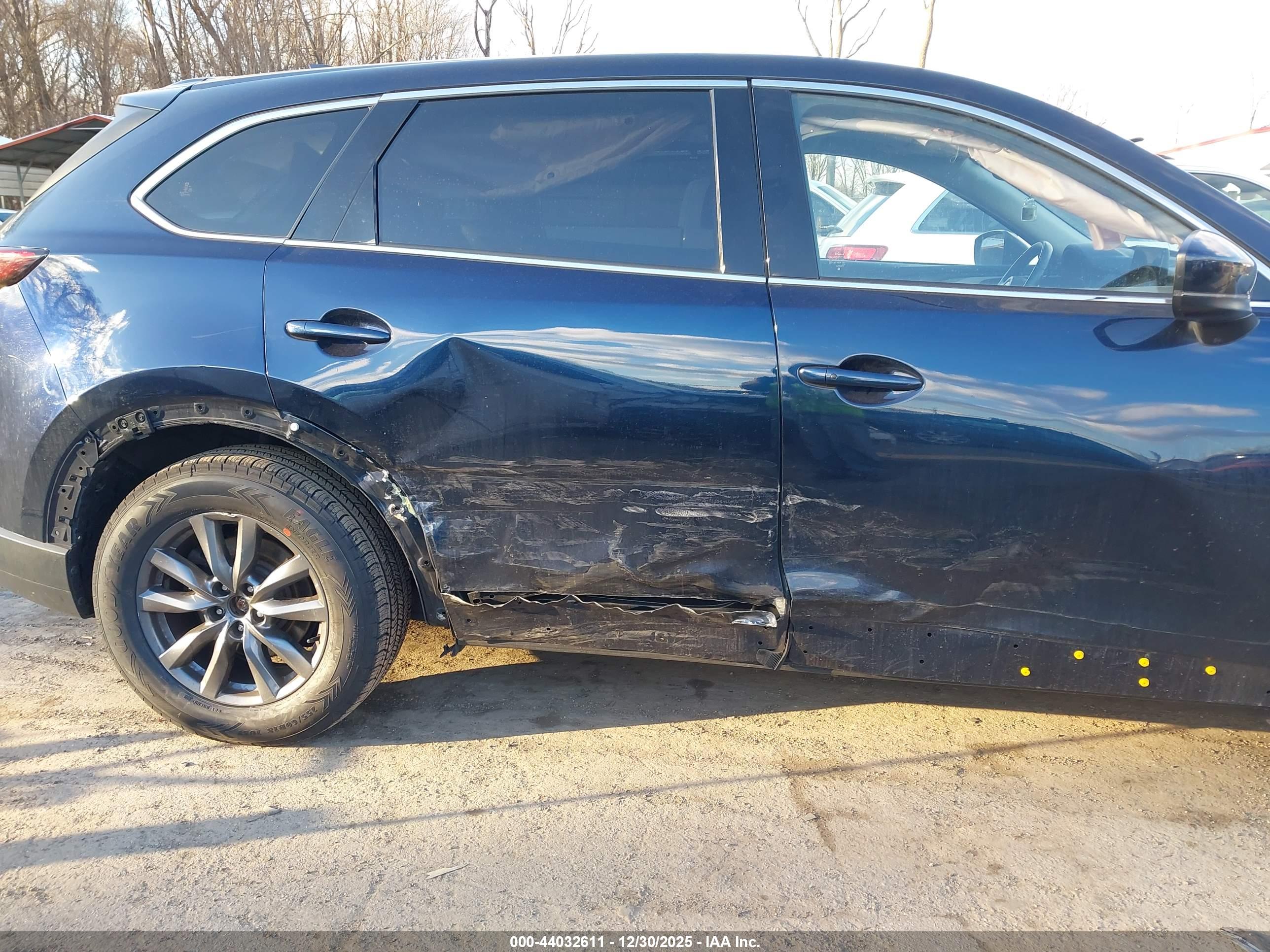 MAZDA CX-9 image 6
