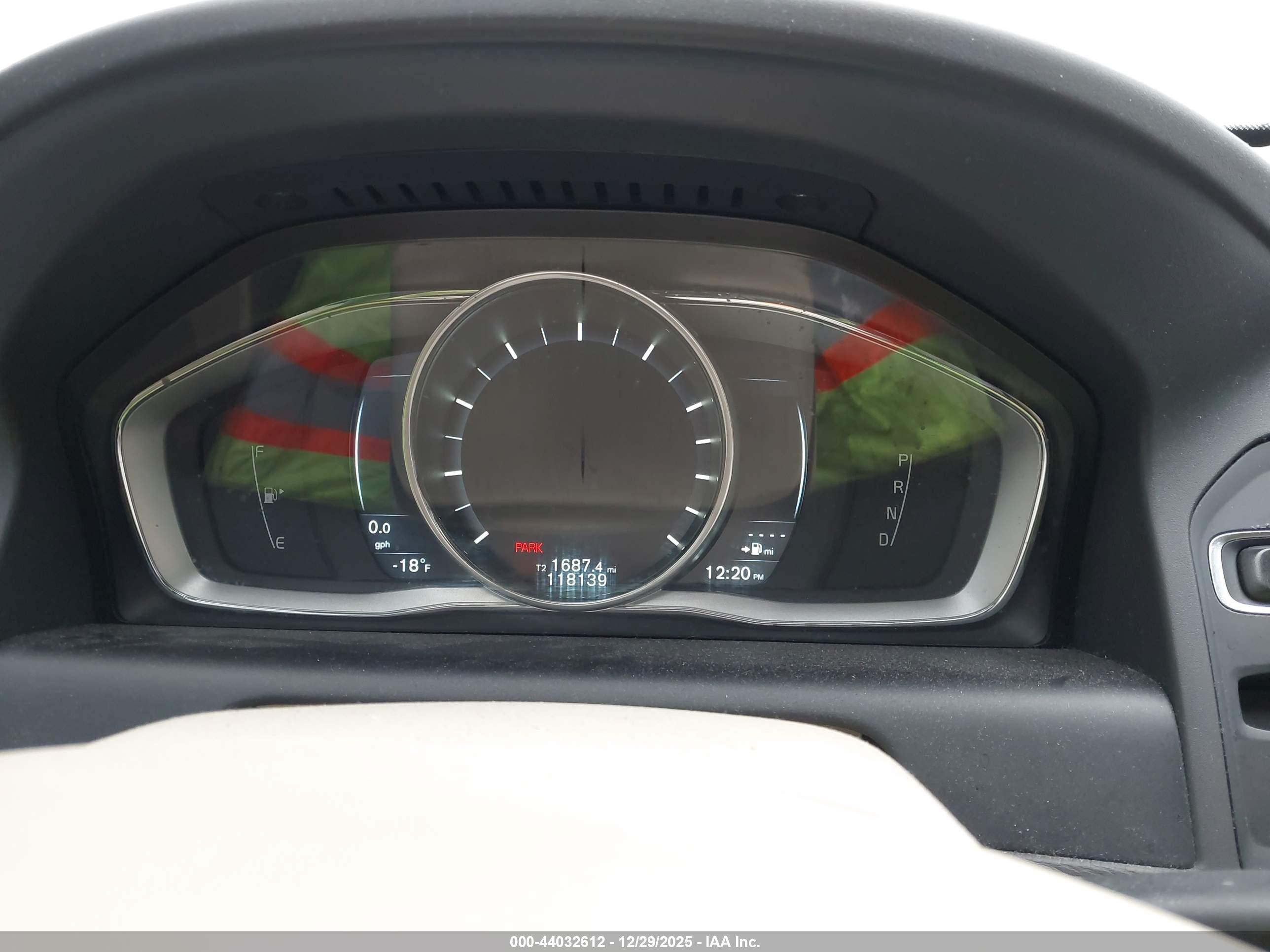 VOLVO XC60 image 7