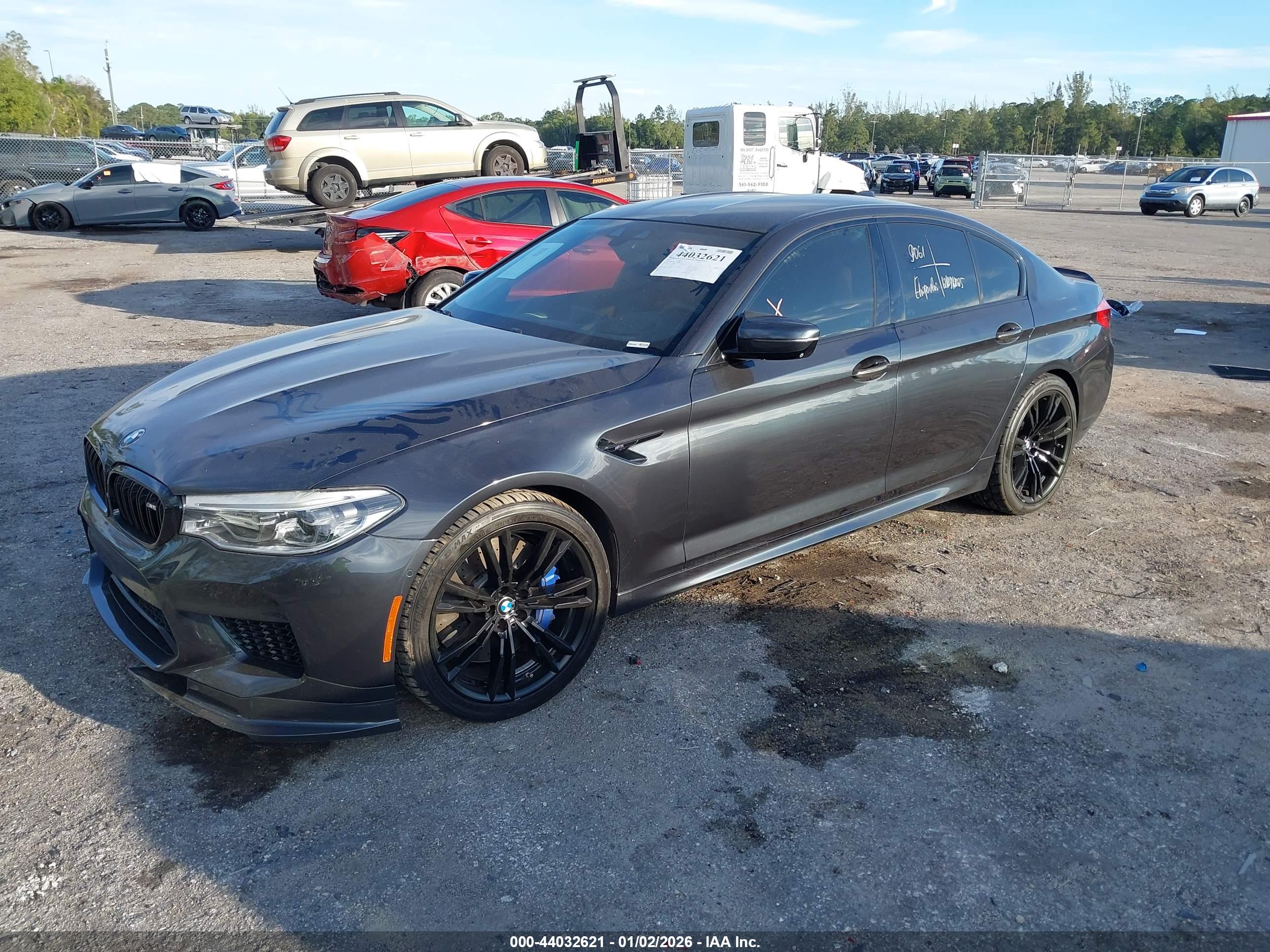 BMW M5 image 2