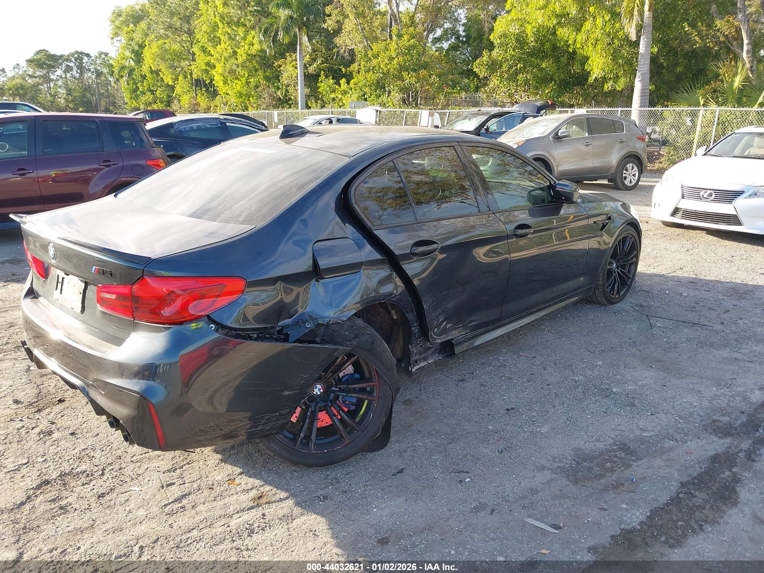 BMW M5 image 4