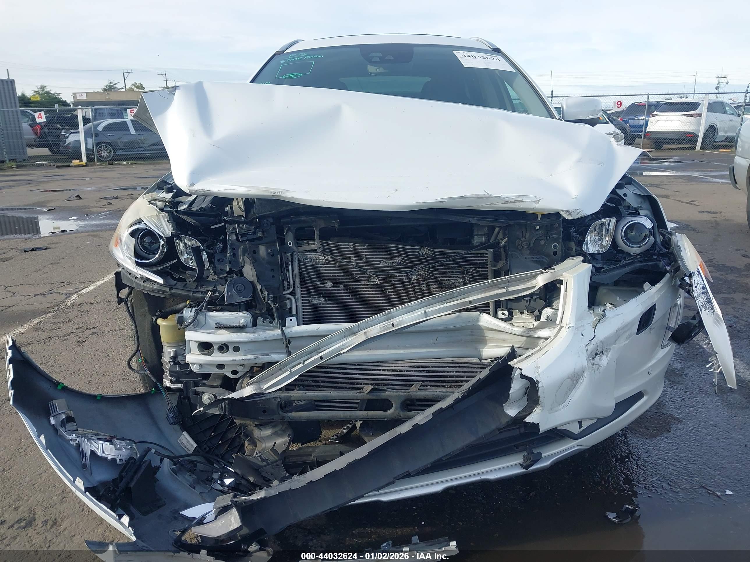 VOLVO XC60 image 6