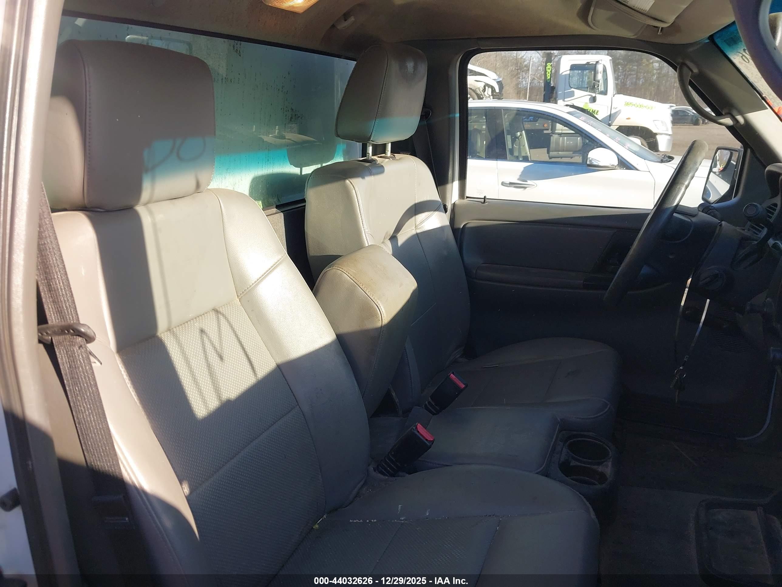 FORD RANGER image 8