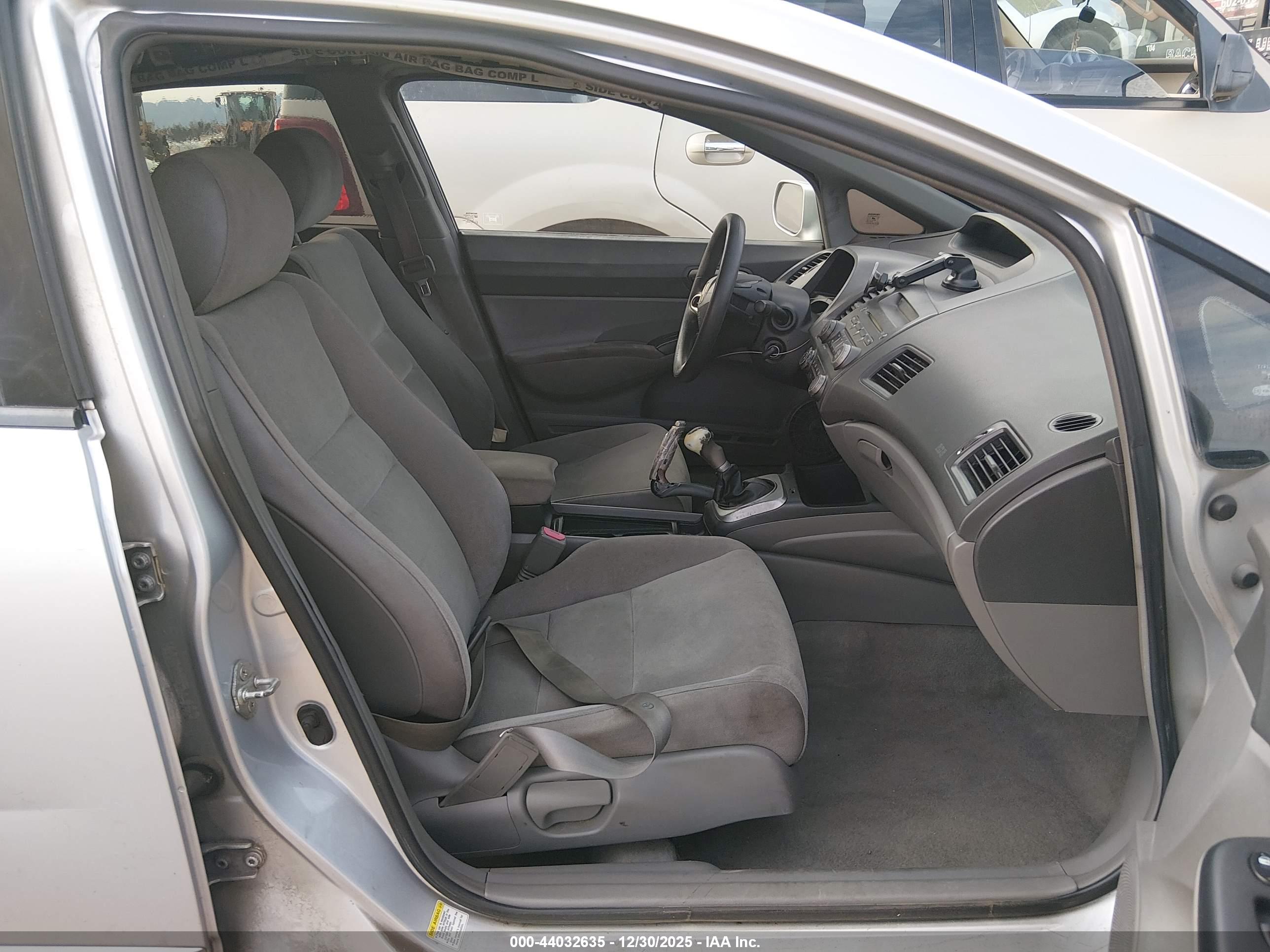 HONDA CIVIC image 5