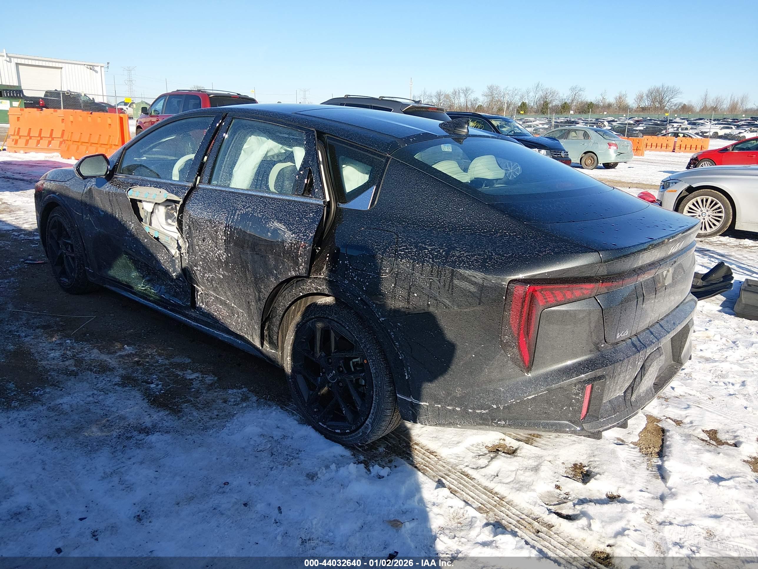 KIA K4 image 3