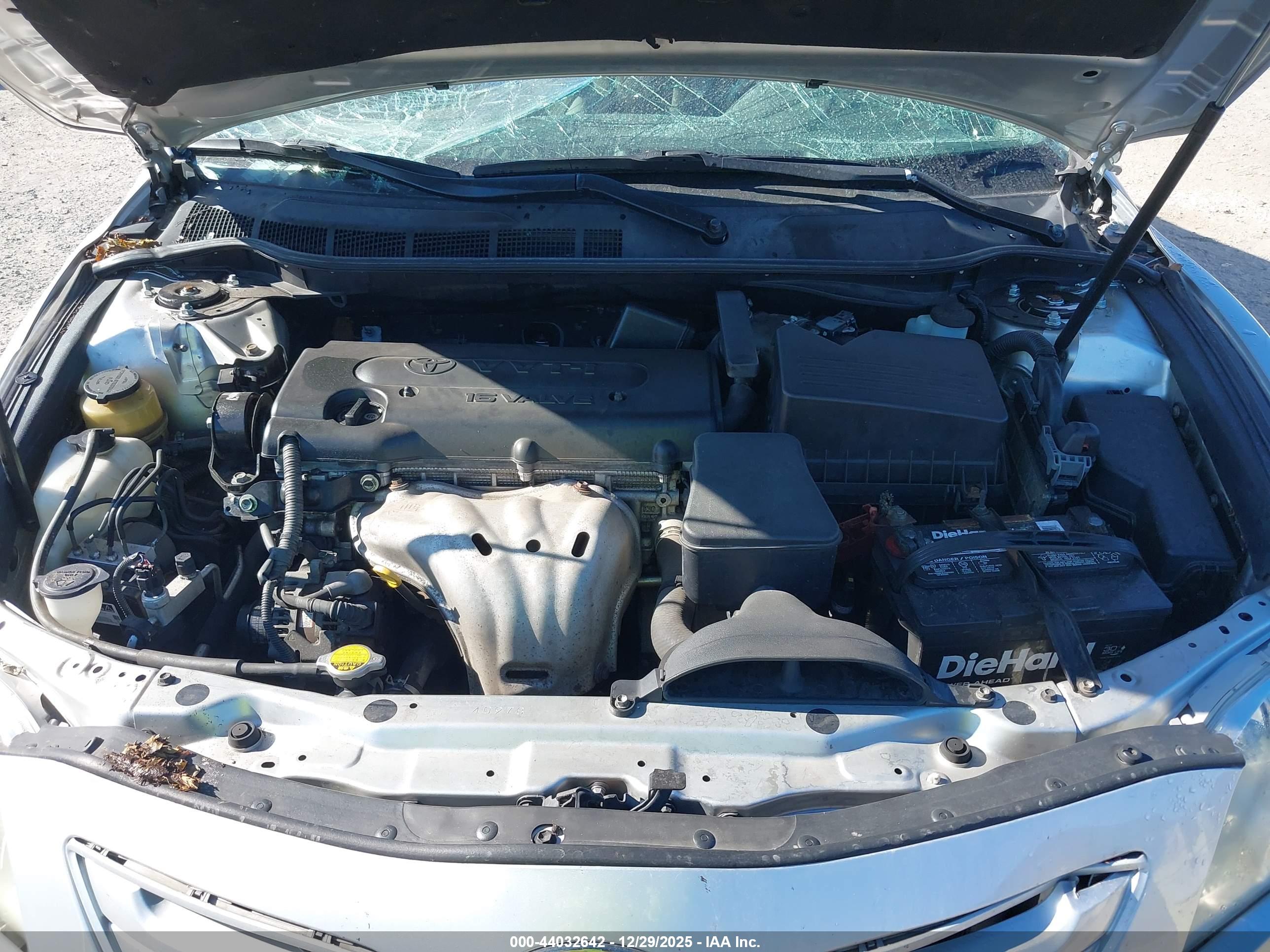 TOYOTA CAMRY image 10