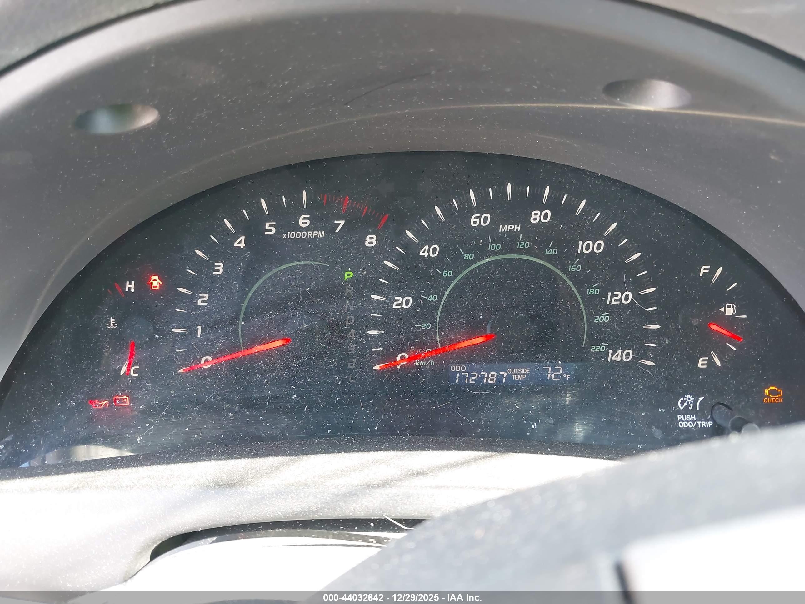 TOYOTA CAMRY image 7