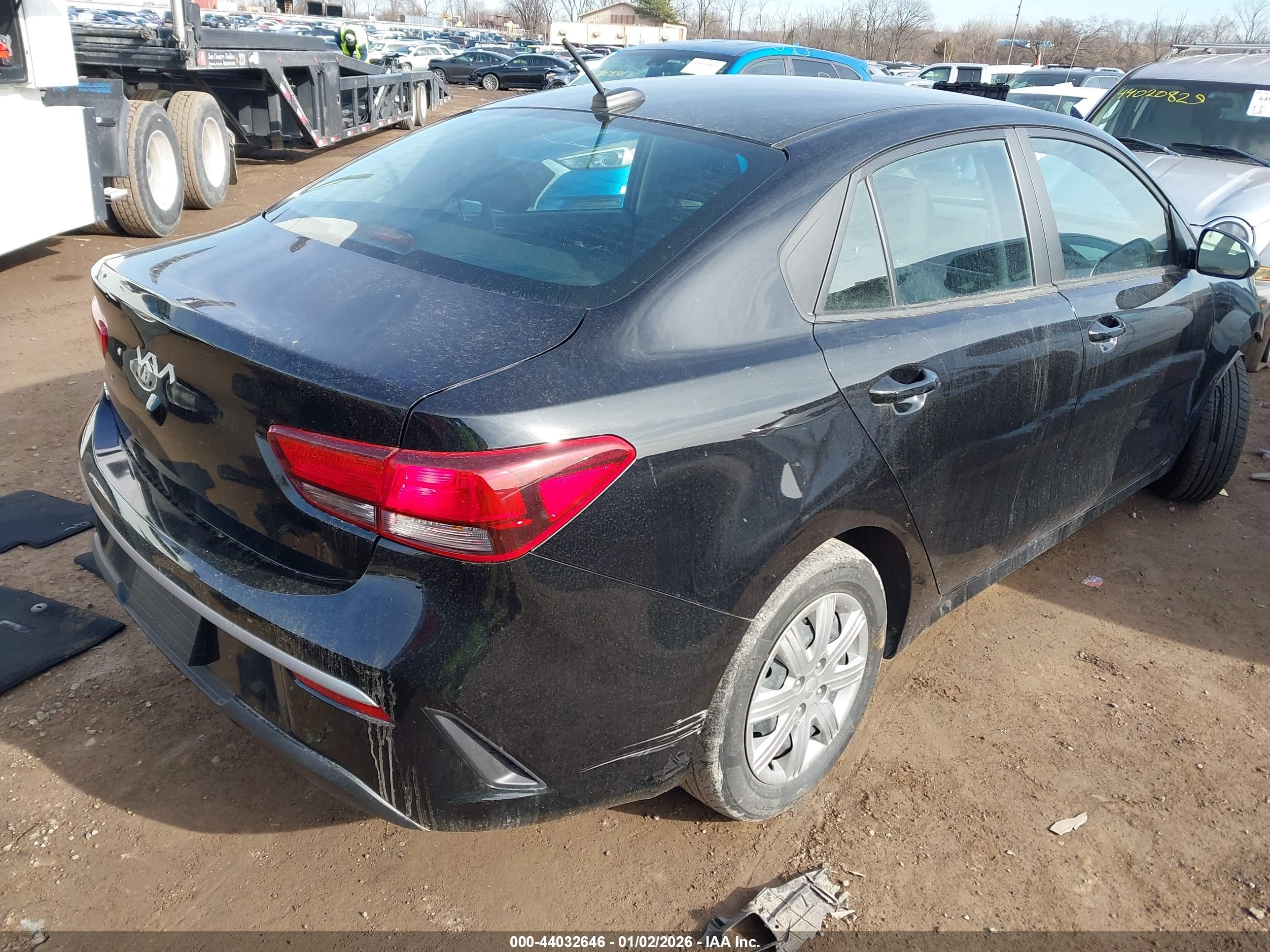 KIA RIO image 4