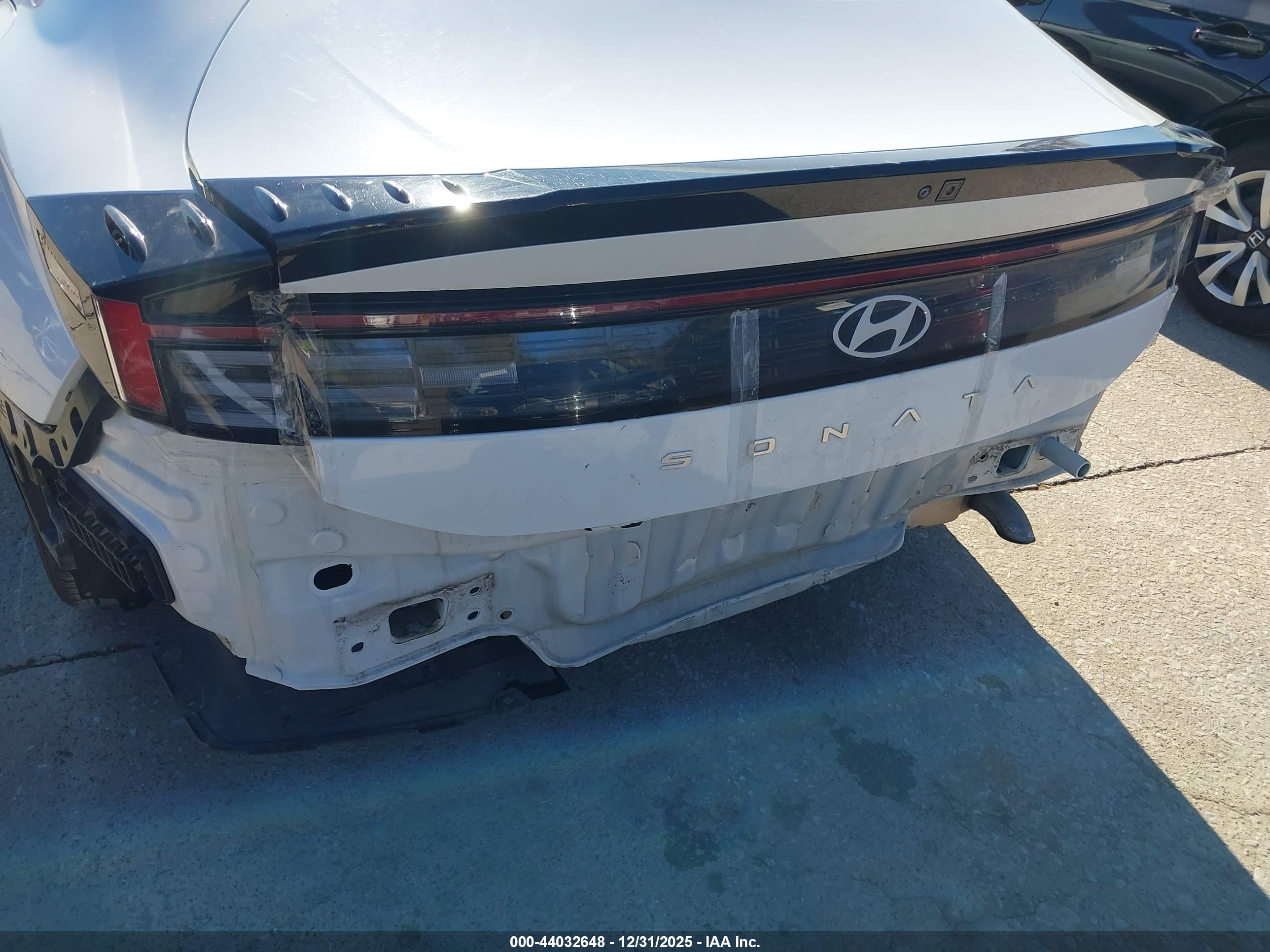 HYUNDAI SONATA image 6