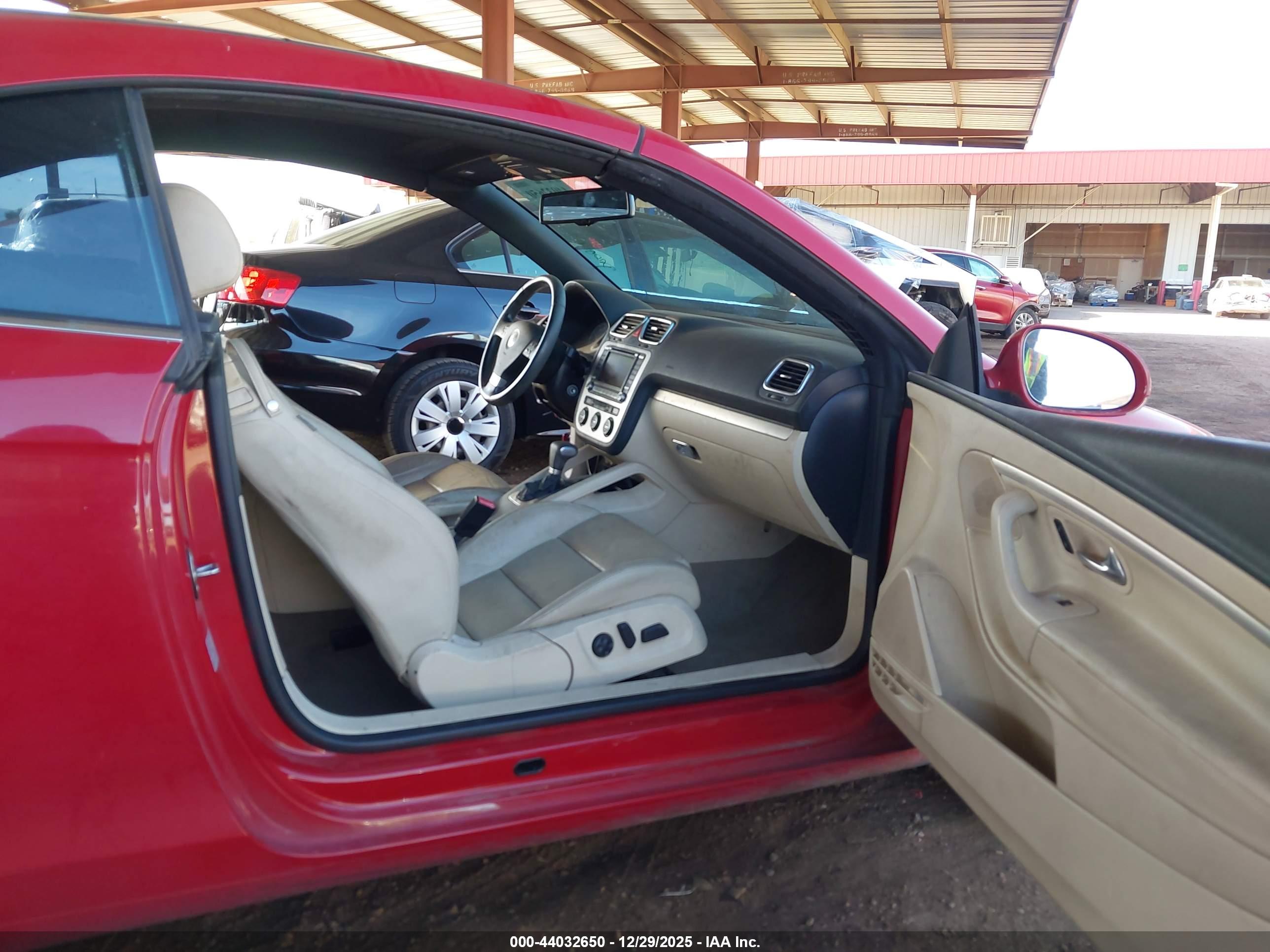 VOLKSWAGEN EOS image 5