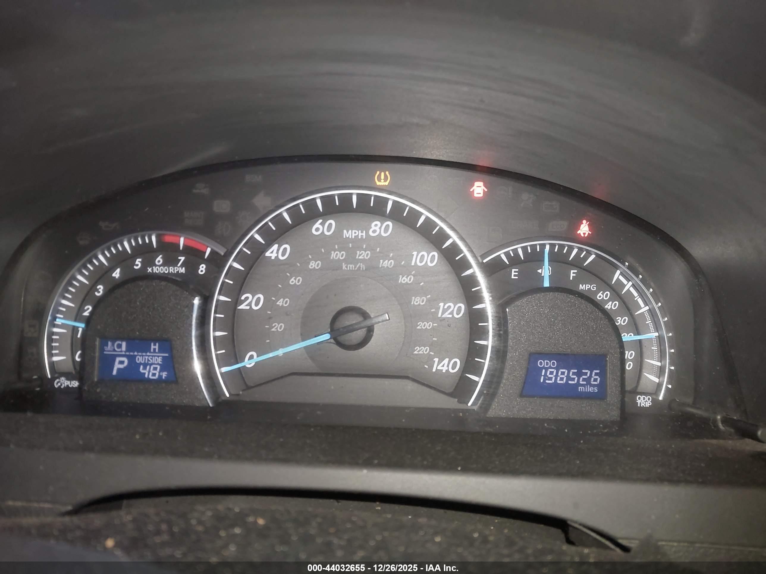 TOYOTA CAMRY image 7