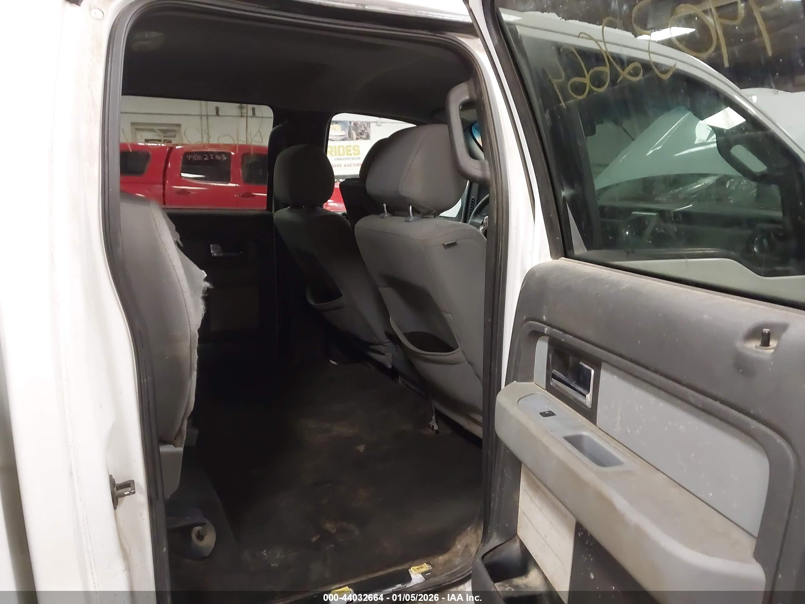 FORD F-150 image 8