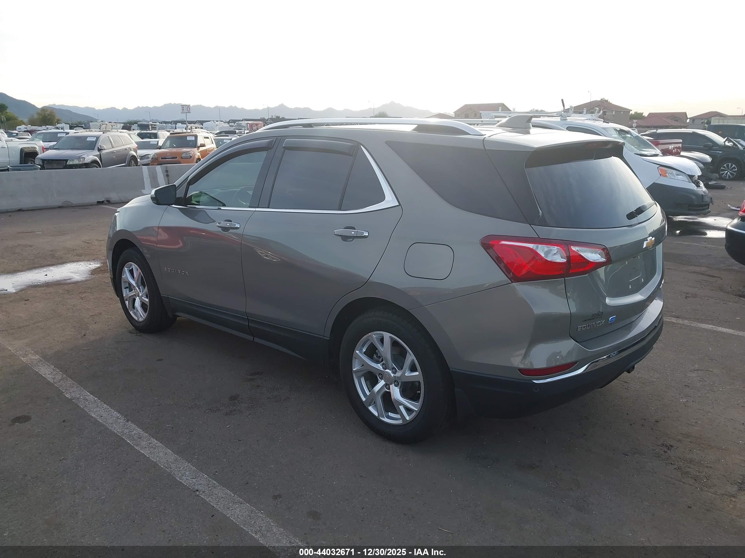 CHEVROLET EQUINOX image 3