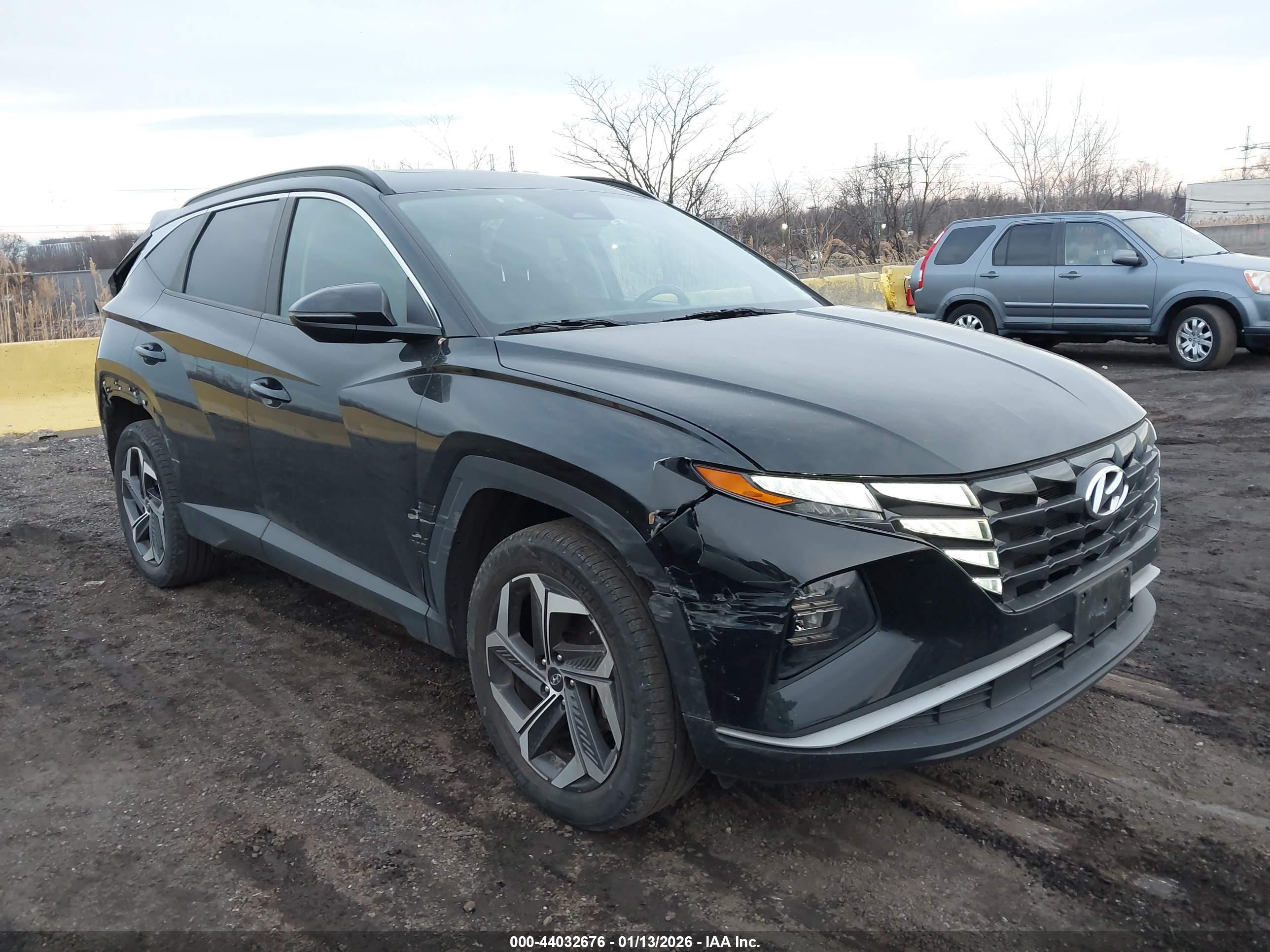 HYUNDAI TUCSON image 6