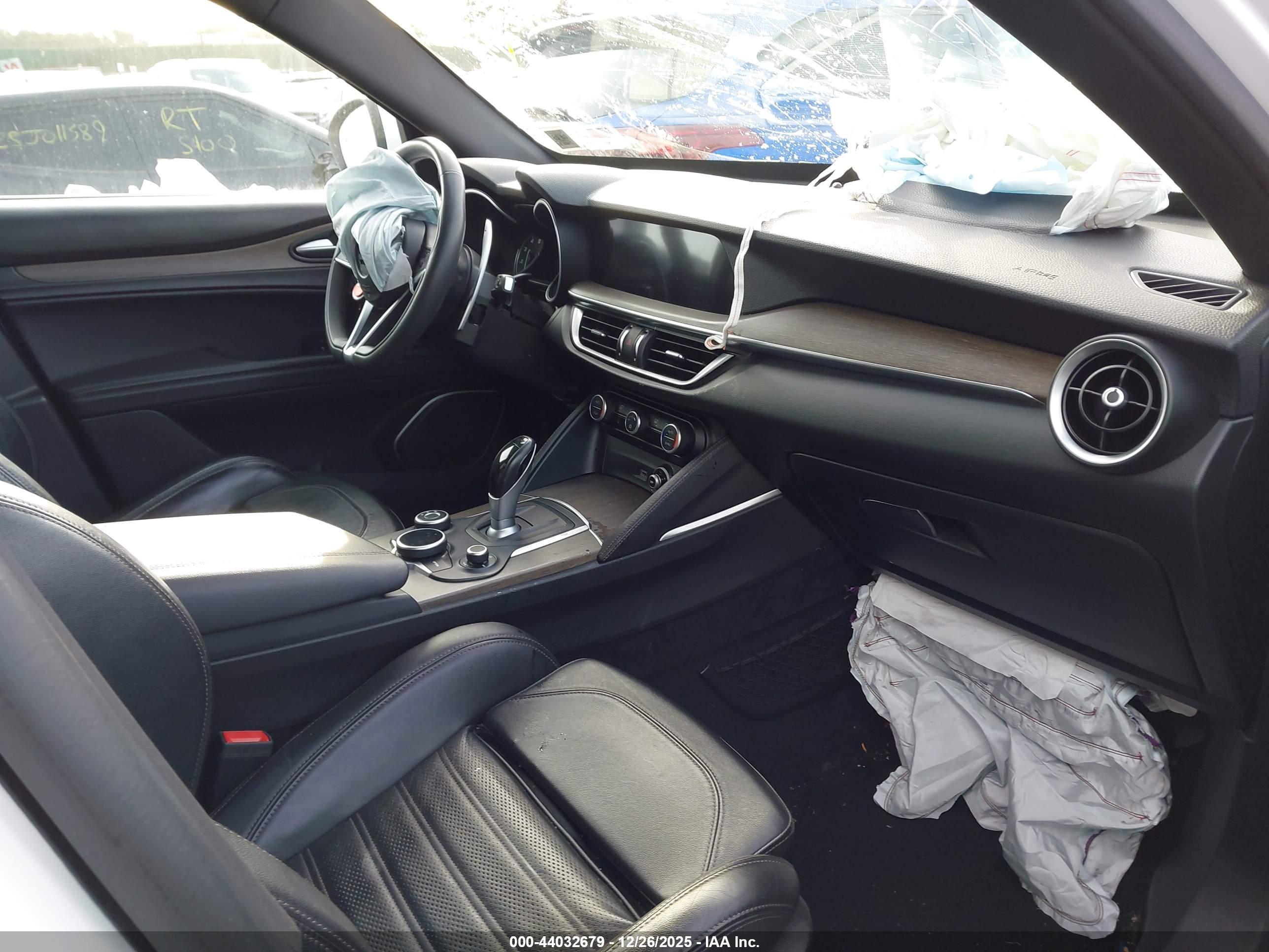 ALFA ROMEO image 5