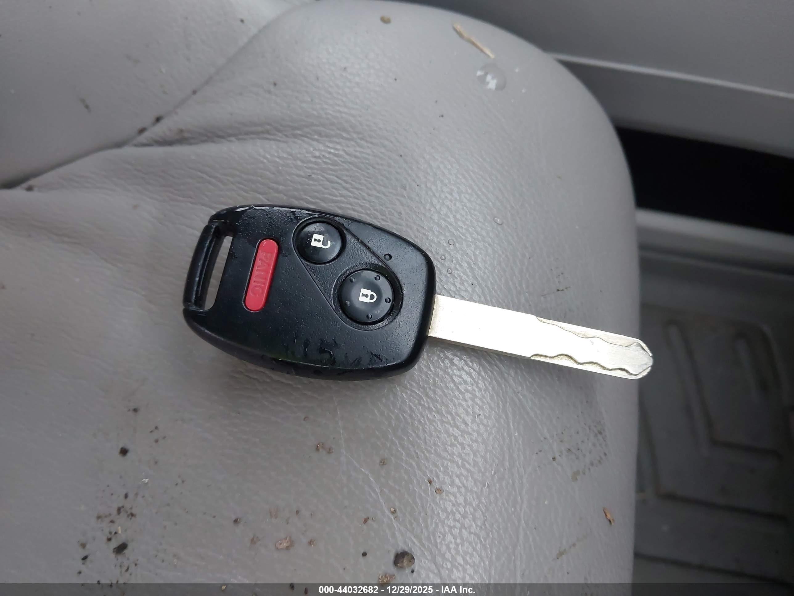 HONDA CR-V image 11