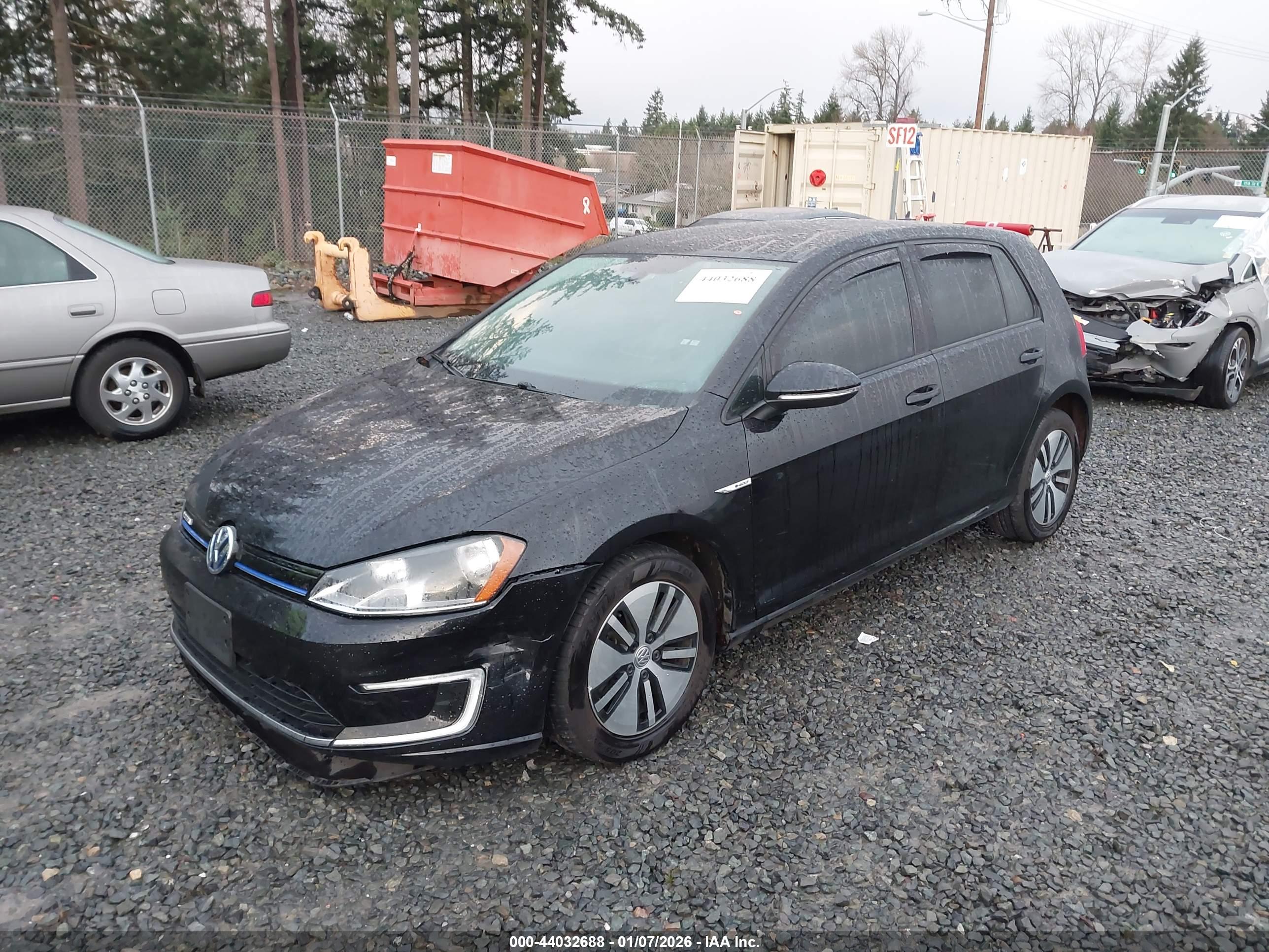 VOLKSWAGEN E-GOLF image 2