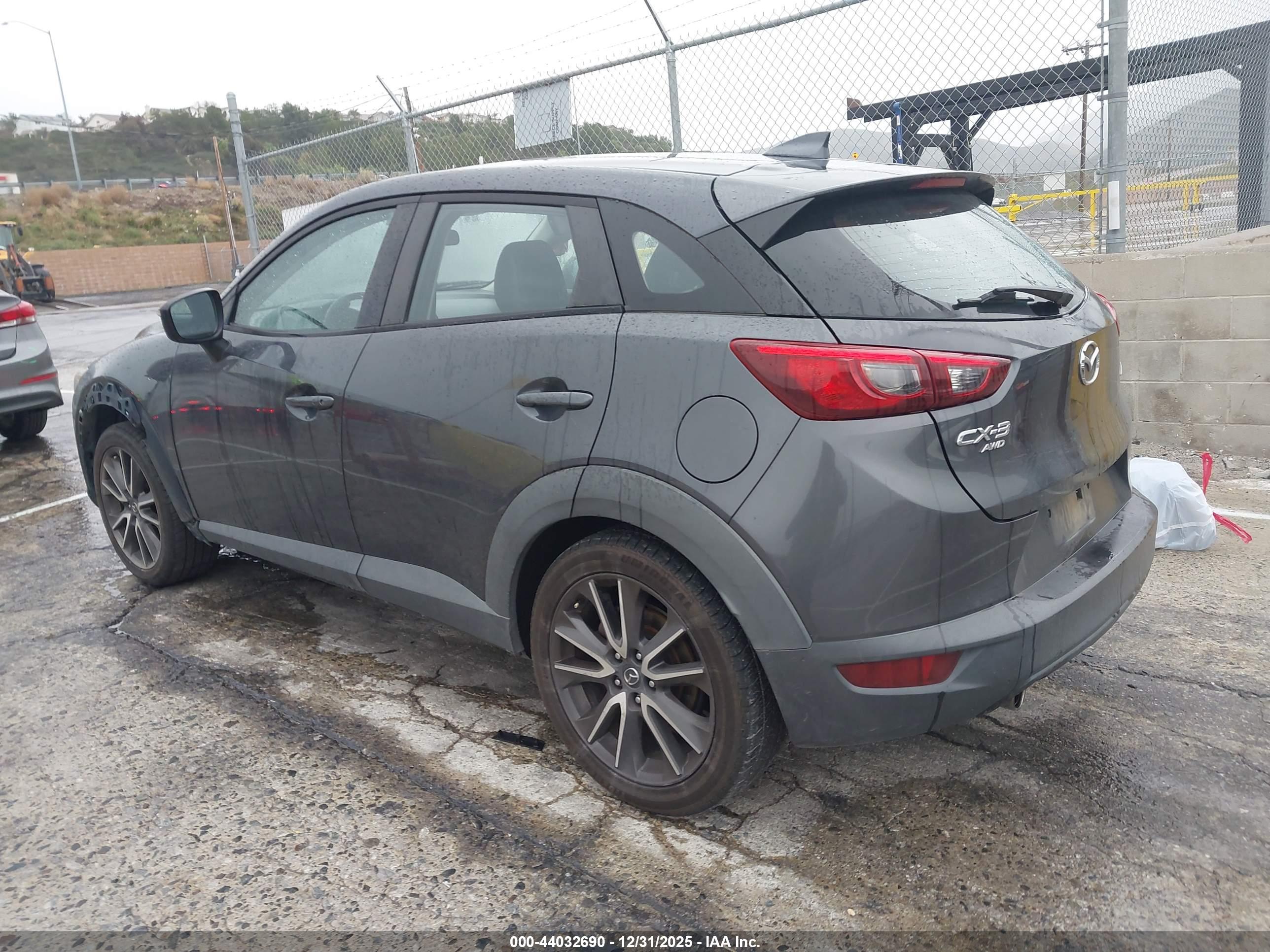 MAZDA CX-3 image 3