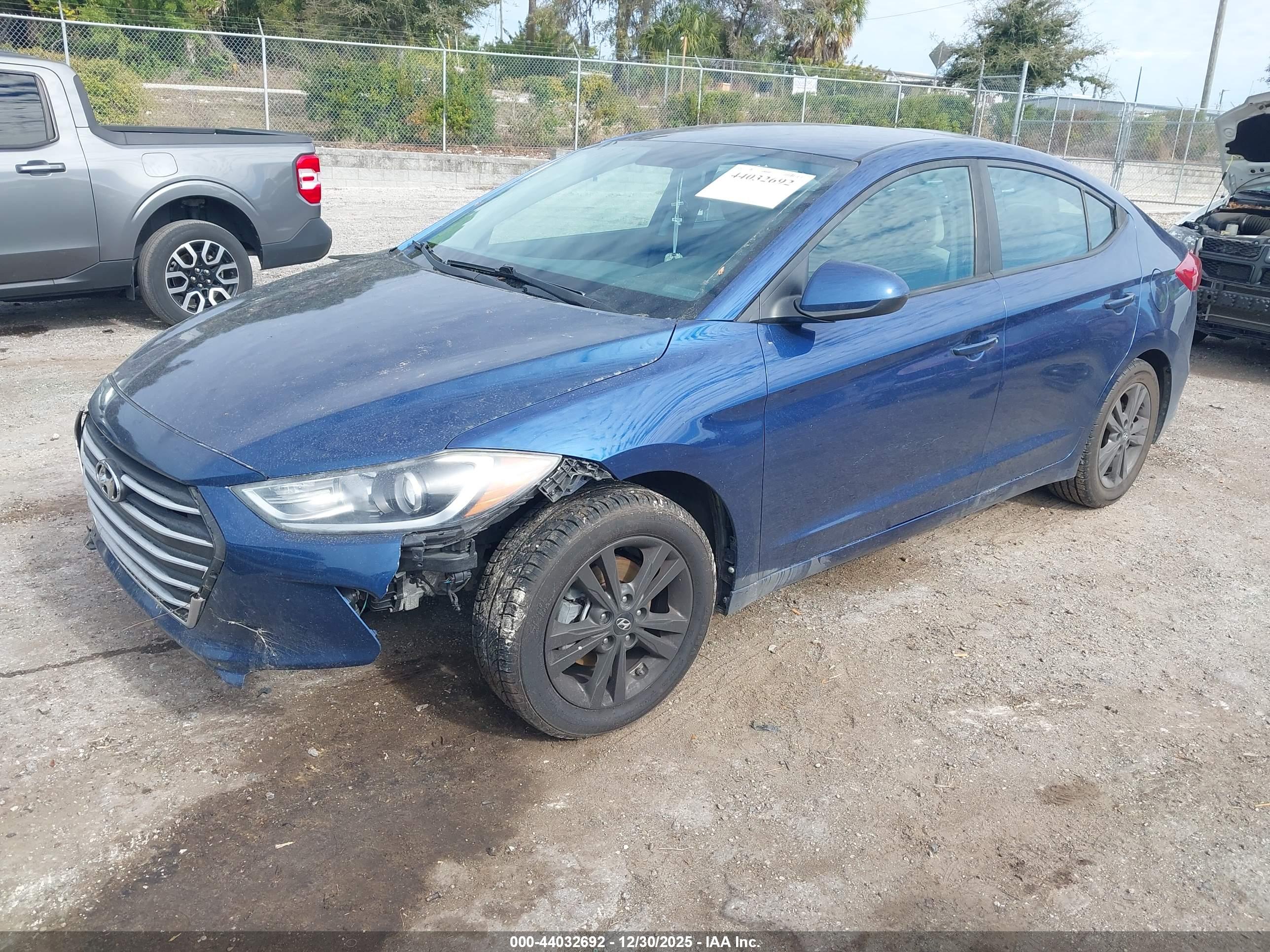HYUNDAI ELANTRA image 2