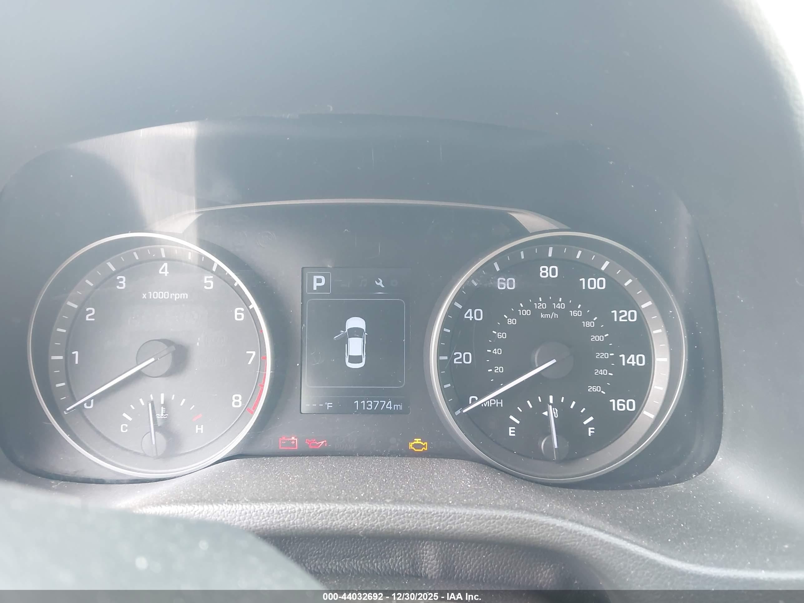 HYUNDAI ELANTRA image 7