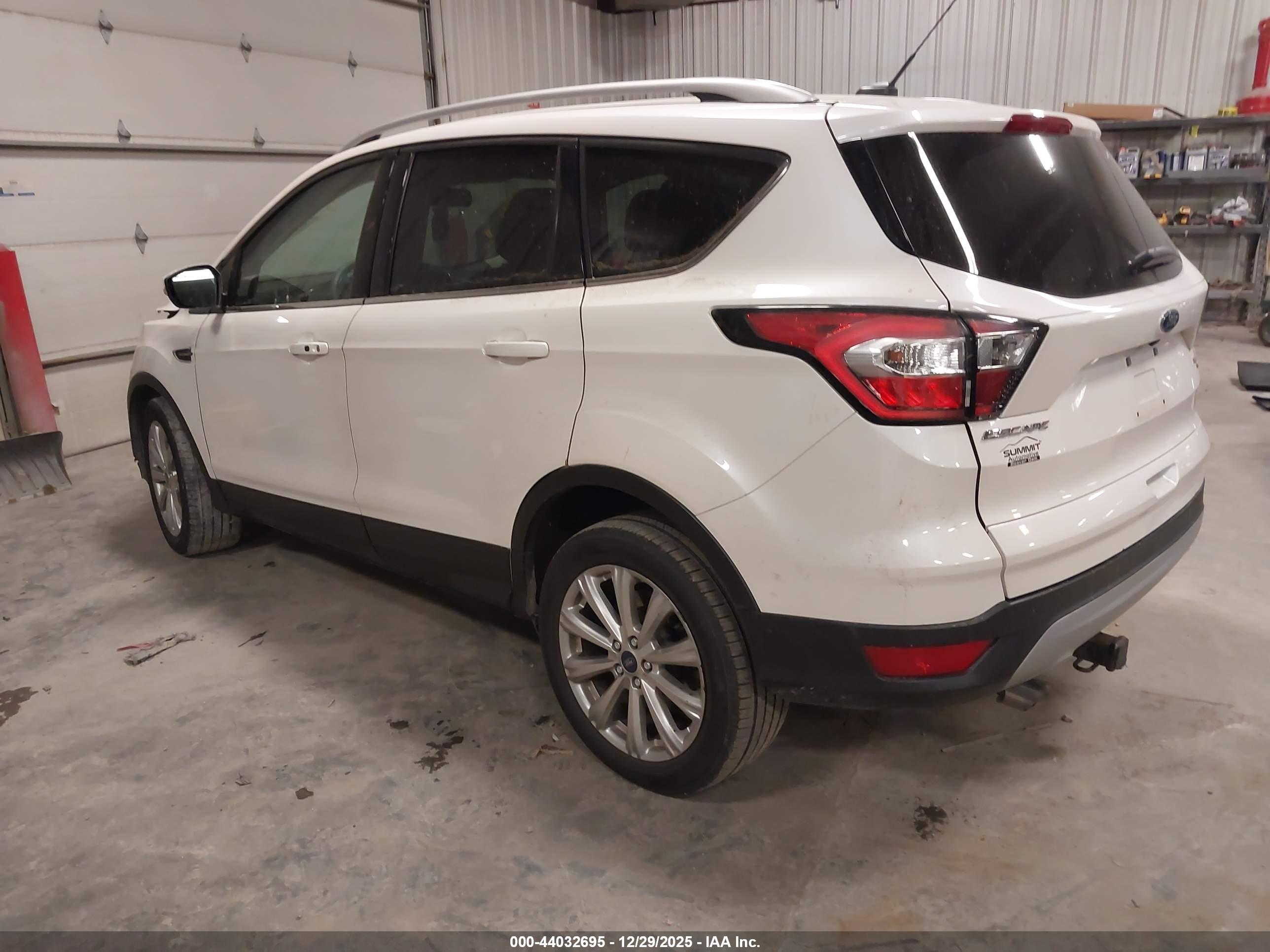 FORD ESCAPE image 3