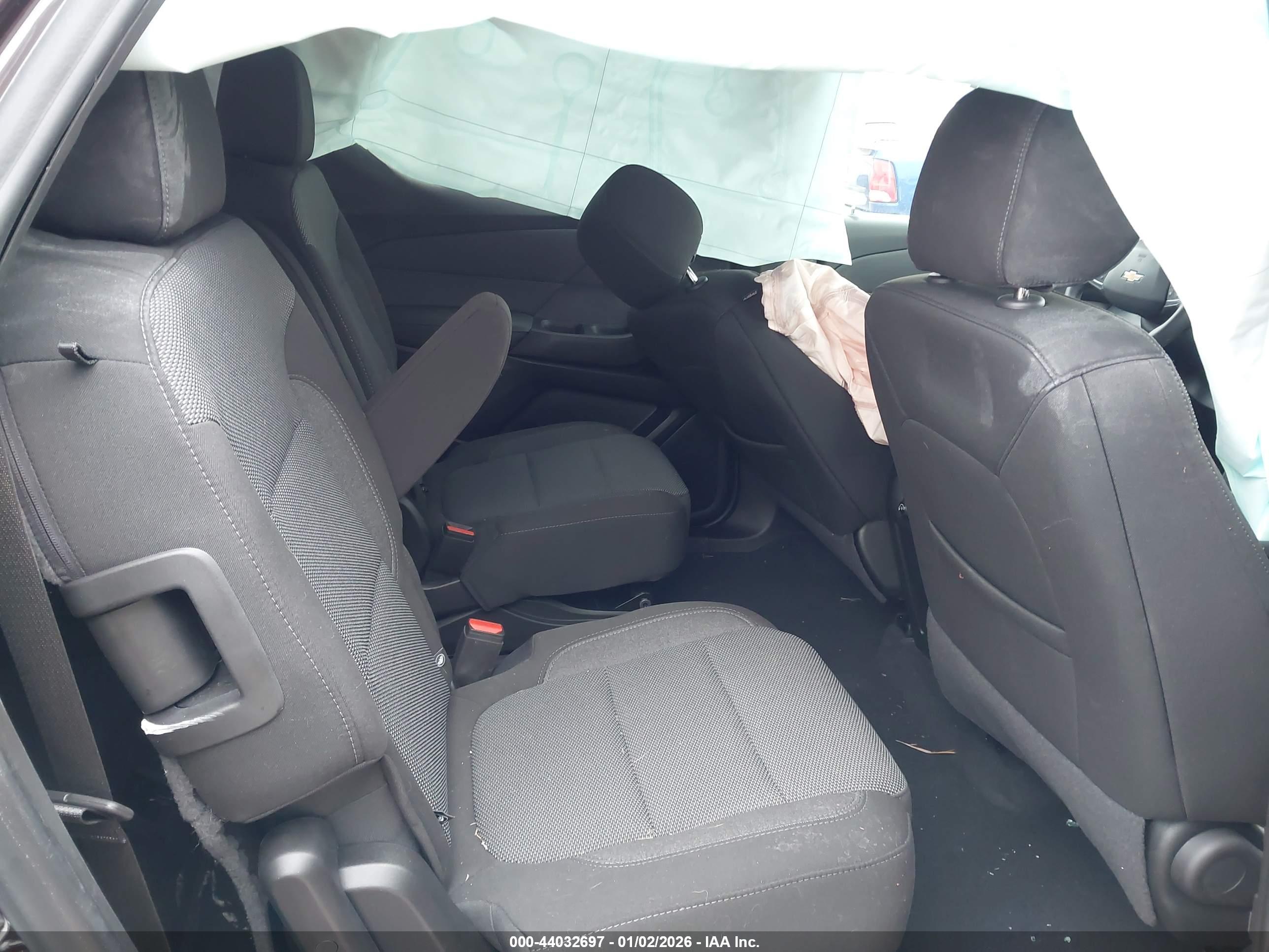 CHEVROLET TRAVERSE image 8