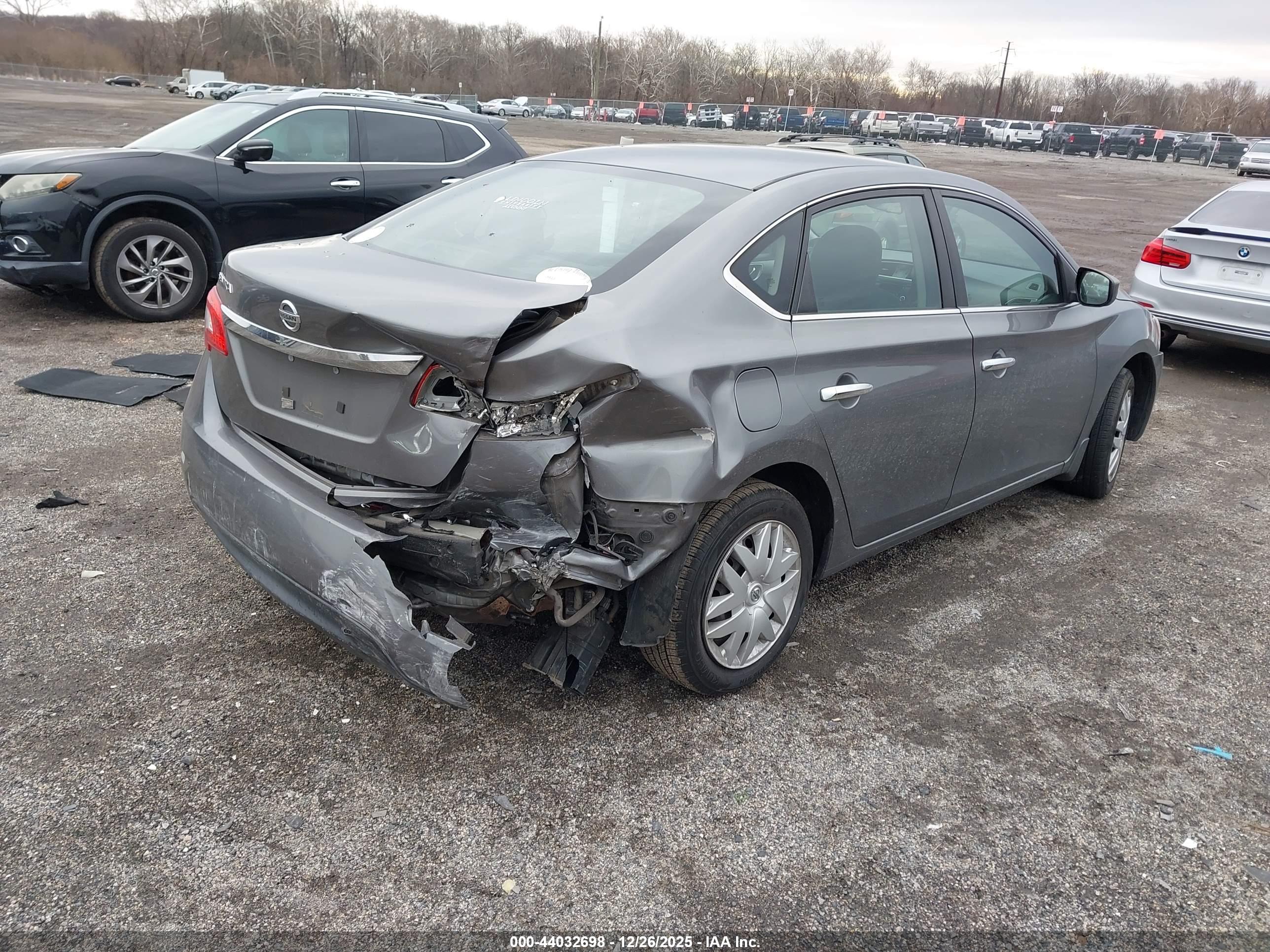 NISSAN SENTRA image 4